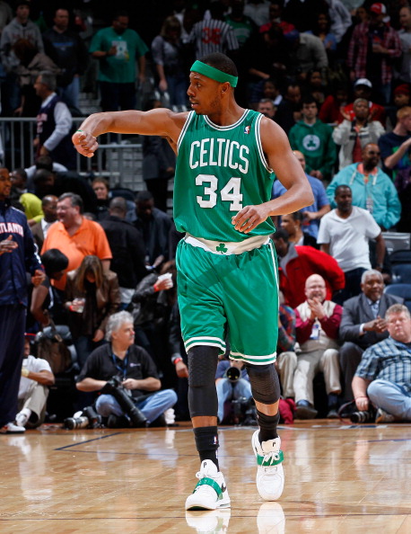ATLANTA, GA - APRIL 01:  Paul Pierce #34 of the Boston Celtics against the Atlanta Hawks at Philips Arena on April 1, 2011 in Atlanta, Georgia.  NOTE TO USER: User expressly acknowledges and agrees that, by downloading and/or using this Photograph, user i