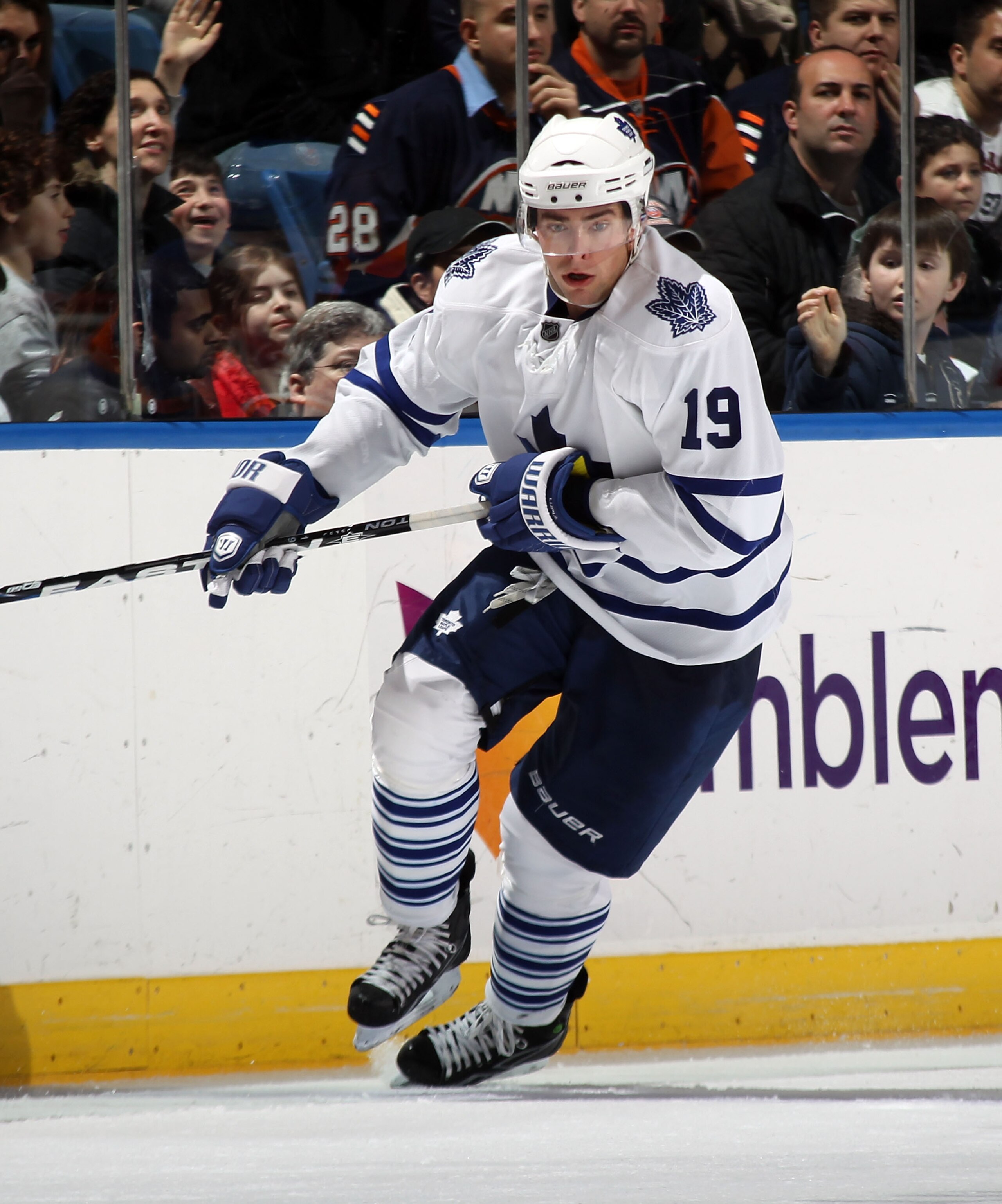 UNIONDALE, NY - MARCH 08:  Joffrey Lupul #19 of the Toronto Maple Leafs skates against the New York Islanders at the Nassau Coliseum on March 8, 2011 in Uniondale, New York. The Islanders defeated the Leafs 4-3 in overtime.  (Photo by Bruce Bennett/Getty