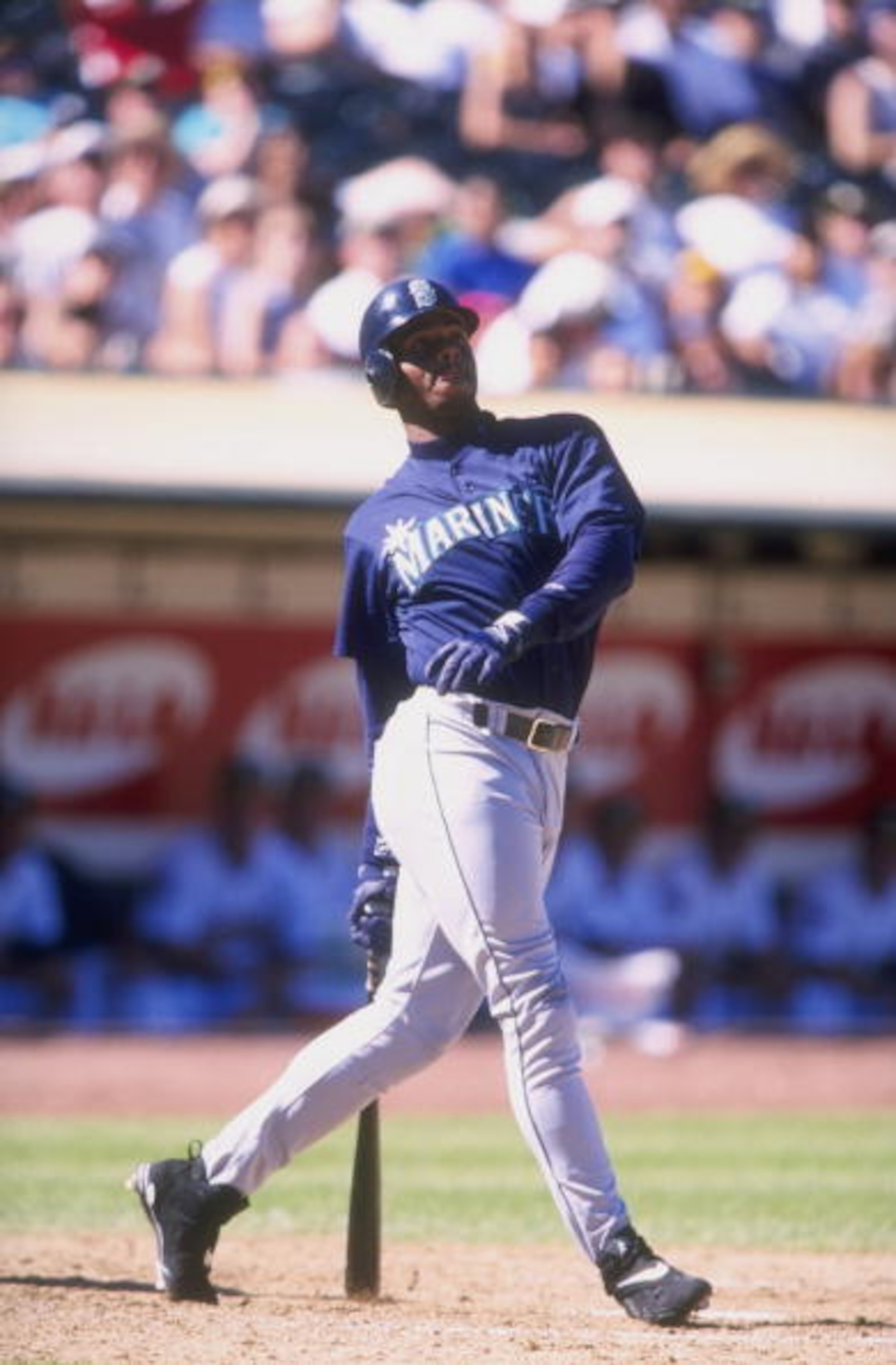 21 Sep 1997:  Outfielder Ken Griffey Jr. of the Seattle Mariners in action during a game against the Oakland A''s at the UMAX Coliseum in Oakland, California.  The Mariners defeated the A''s 9-2. Mandatory Credit: David Seelig  /Allsport