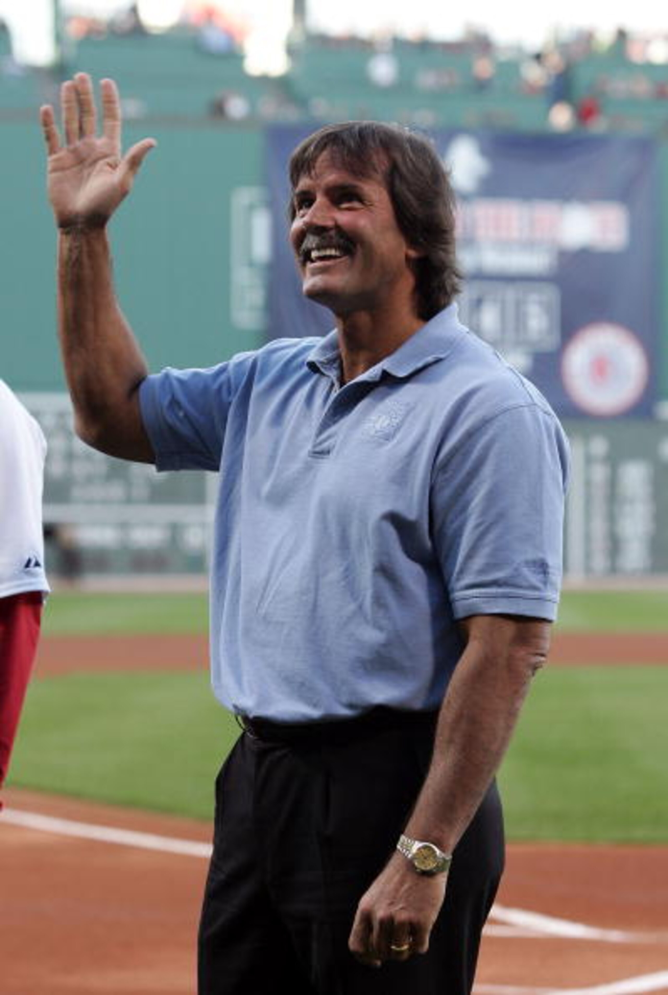 BOSTON - MAY 29:  Former Red Sox pitcher Baseball Hall of Fame inductee Dennis Eckersley waves to the crowd before the game against the Cleveland Indians at Fenway Park May 29, 2007 in Boston, Massachusetts.  (Photo by Elsa/Getty Images)