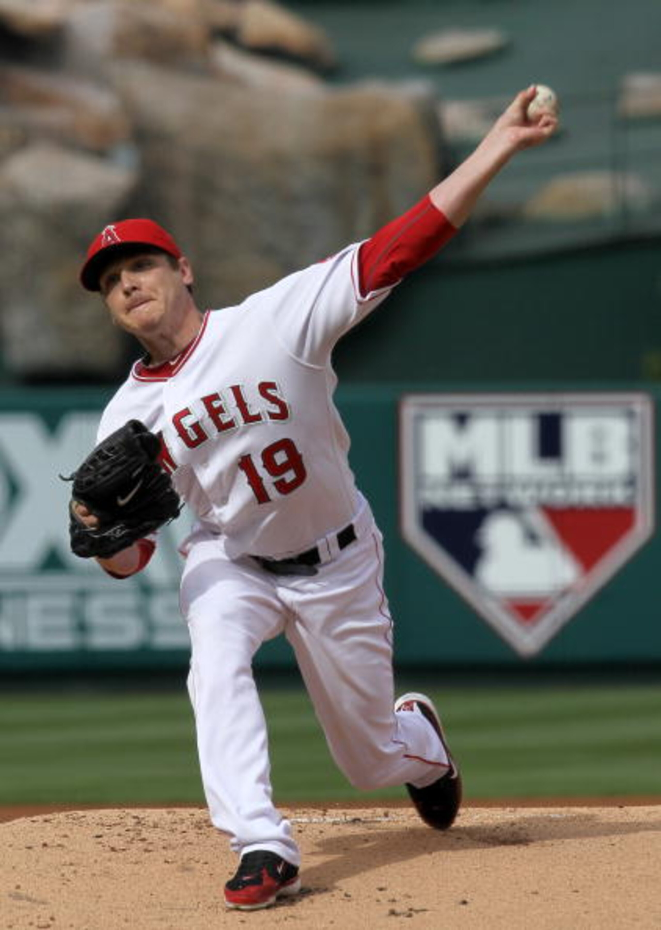 ANAHEIM, CA - SEPTEMBER 08:  Scott Zazmir #19 of the Los Angeles Angels of Anaheim throws a pitch against the Cleveland Indians on September 8, 2010 at Angel Stadium in Anaheim, California.  (Photo by Stephen Dunn/Getty Images)