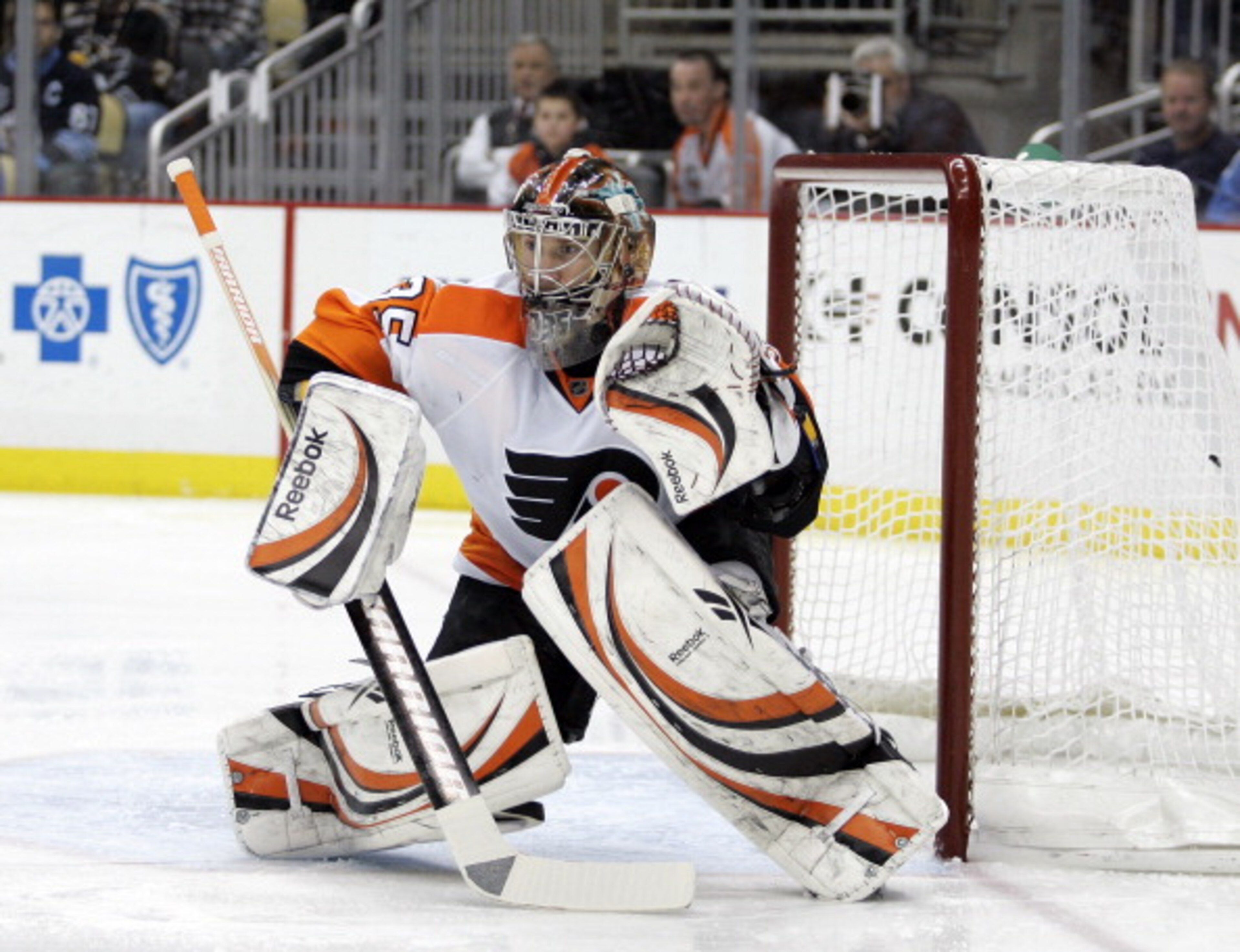 PITTSBURGH, PA - MARCH 29:  Sergei Bobrovsky #35 of the Philadelphia Flyers protects the net against the Pittsburgh Penguins at Consol Energy Center on March 29, 2011 in Pittsburgh, Pennsylvania.  (Photo by Justin K. Aller/Getty Images)