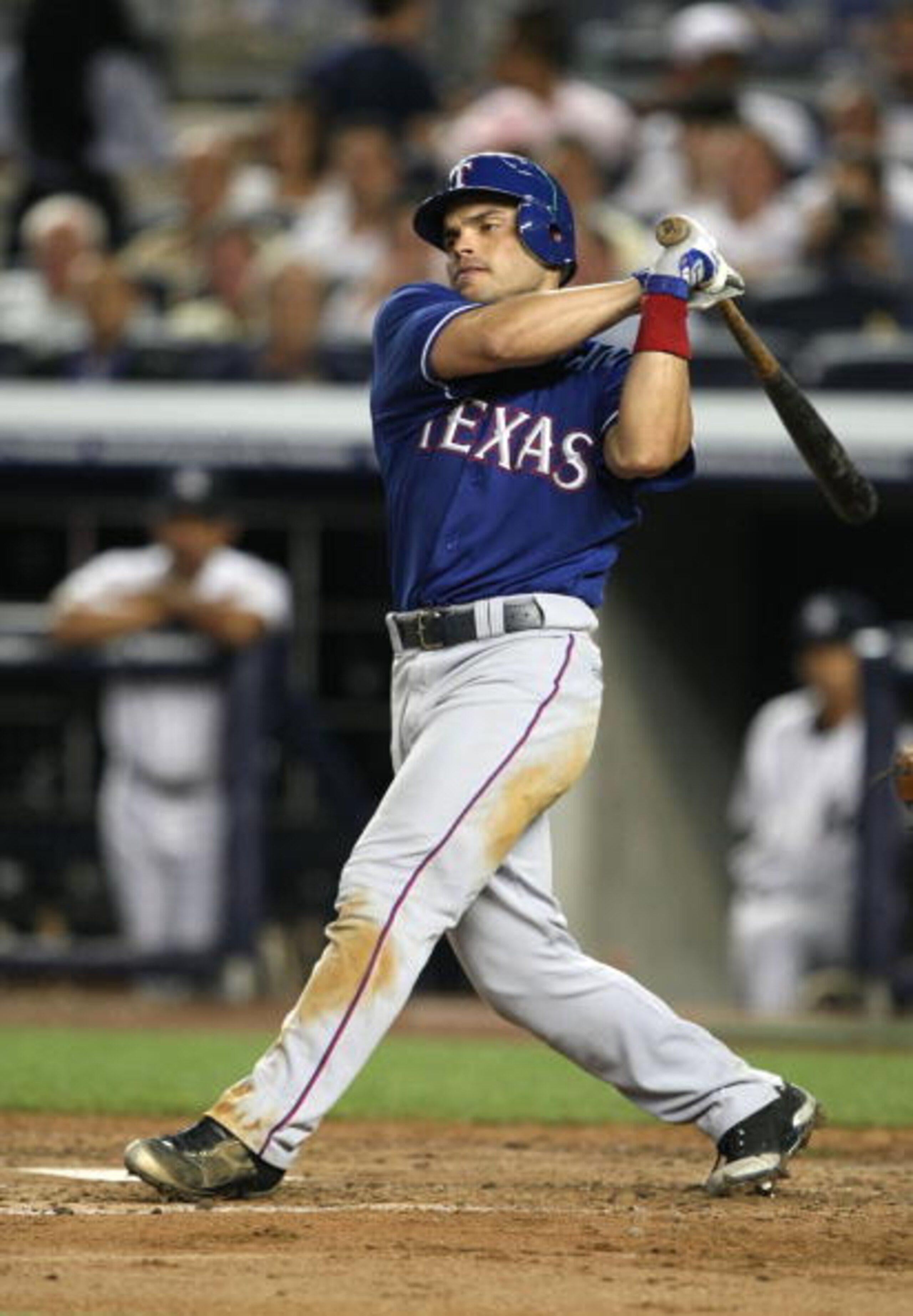 NEW YORK - AUGUST 25: Ivan Rodriguez #7 of the Texas Rangers bats against the New York Yankees on August 25, 2009 at Yankee Stadium in the Bronx borough of New York City. (Photo BY Al Bello/Getty Images) NEW YORK - AUGUST 25: Ivan Rodriguez #7 of the Texas Rangers bats against the New York Yankees on August 25, 2009 at Yankee Stadium in the Bronx borough of New York City. (Photo BY Al Bello/Getty Images)