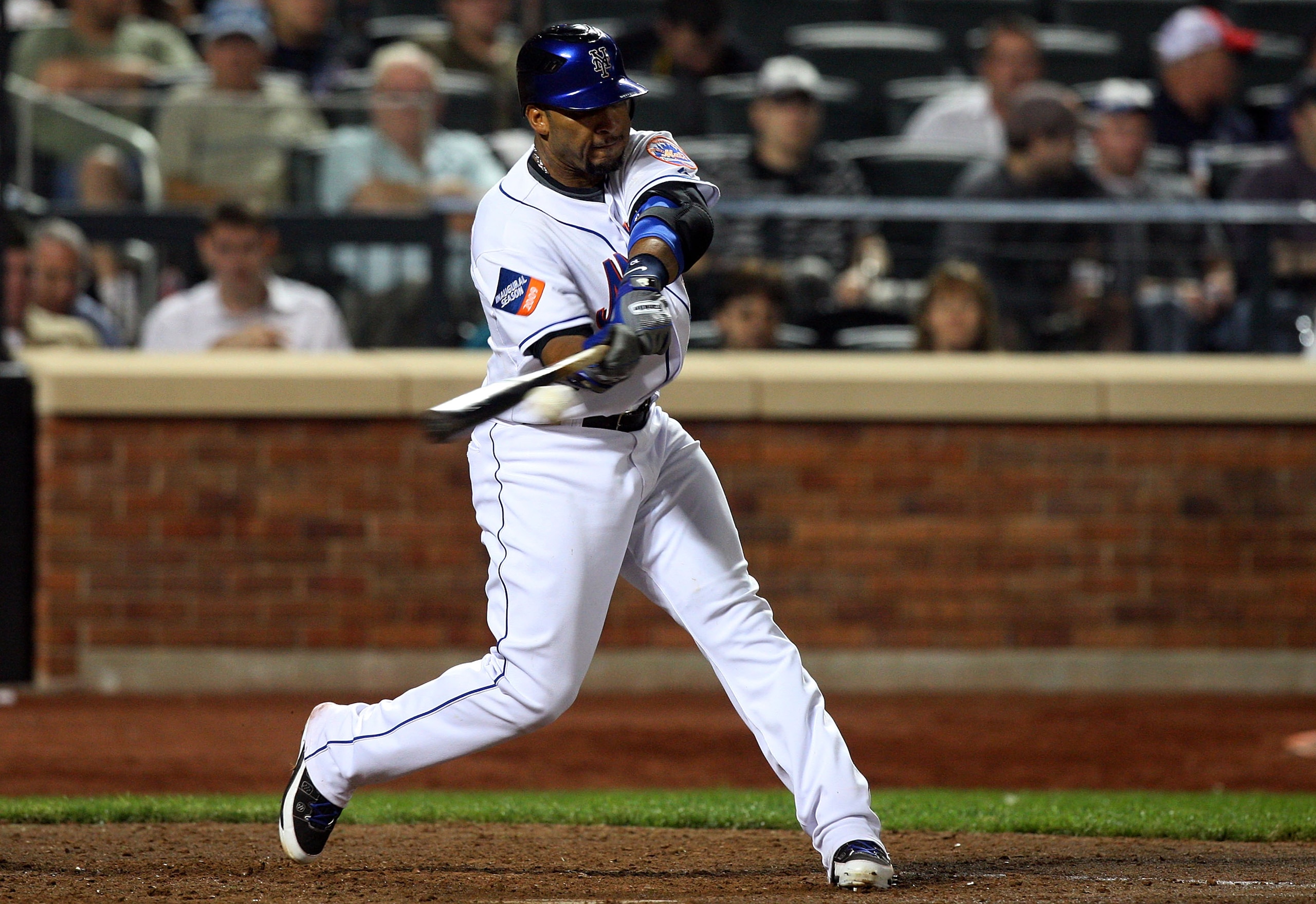 NEW YORK - JULY 07: Gary Sheffield #10 of the New York Mets connects on a seventh inning single against the Los Angeles Dodgers on July 7, 2009 at Citi Field in the Flushing neighborhood of the Queens borough of New York City. (Photo by Jim McIsaac/Gett NEW YORK - JULY 07: Gary Sheffield #10 of the New York Mets connects on a seventh inning single against the Los Angeles Dodgers on July 7, 2009 at Citi Field in the Flushing neighborhood of the Queens borough of New York City. (Photo by Jim McIsaac/Gett