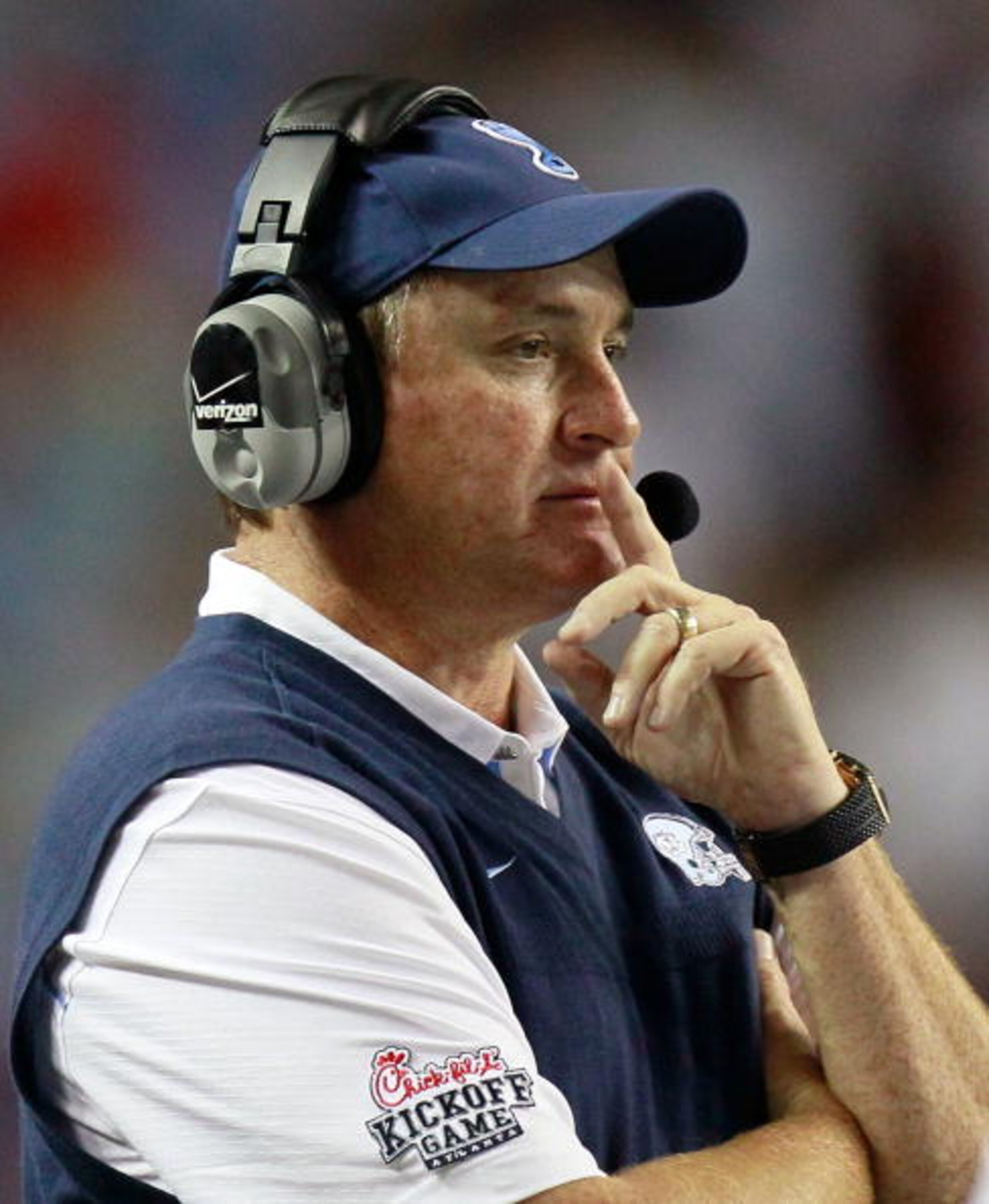 ATLANTA - SEPTEMBER 04:  Head coach Butch Davis of the North Carolina Tar Heels against the LSU Tigers during the Chick-fil-A Kickoff Game at Georgia Dome on September 4, 2010 in Atlanta, Georgia.  (Photo by Kevin C. Cox/Getty Images)