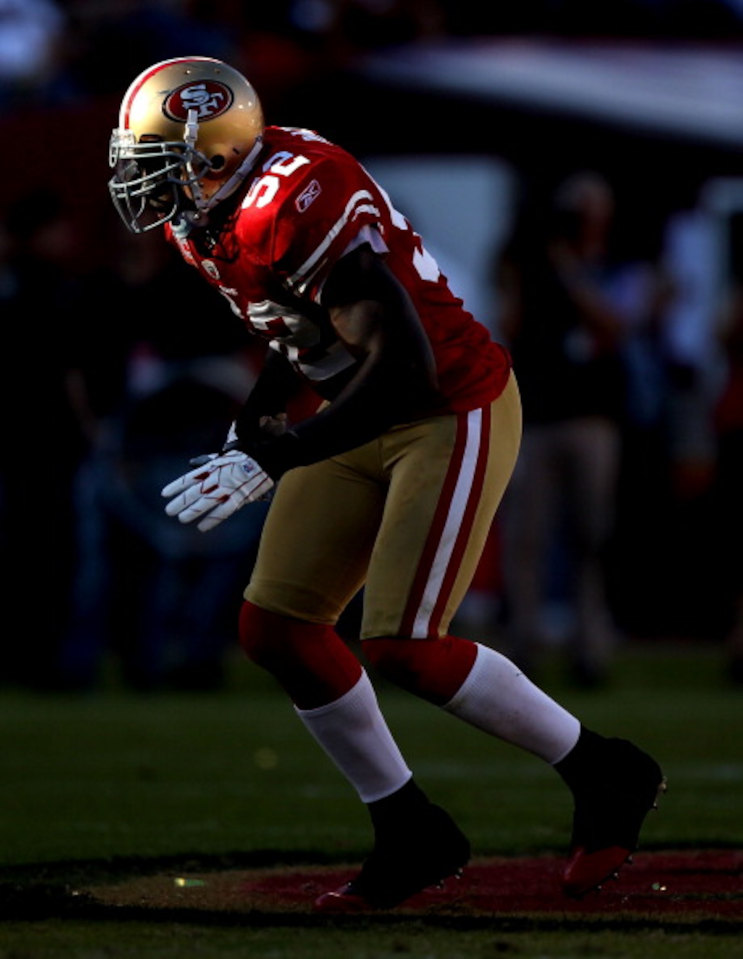 SAN FRANCISCO - NOVEMBER 14:  Patrick Willis #52 of the San Francisco 49ers in action against the St. Louis Rams during an NFL game at Candlestick Park on November 14, 2010 in San Francisco, California.(Photo by Jed Jacobsohn/Getty Images)
