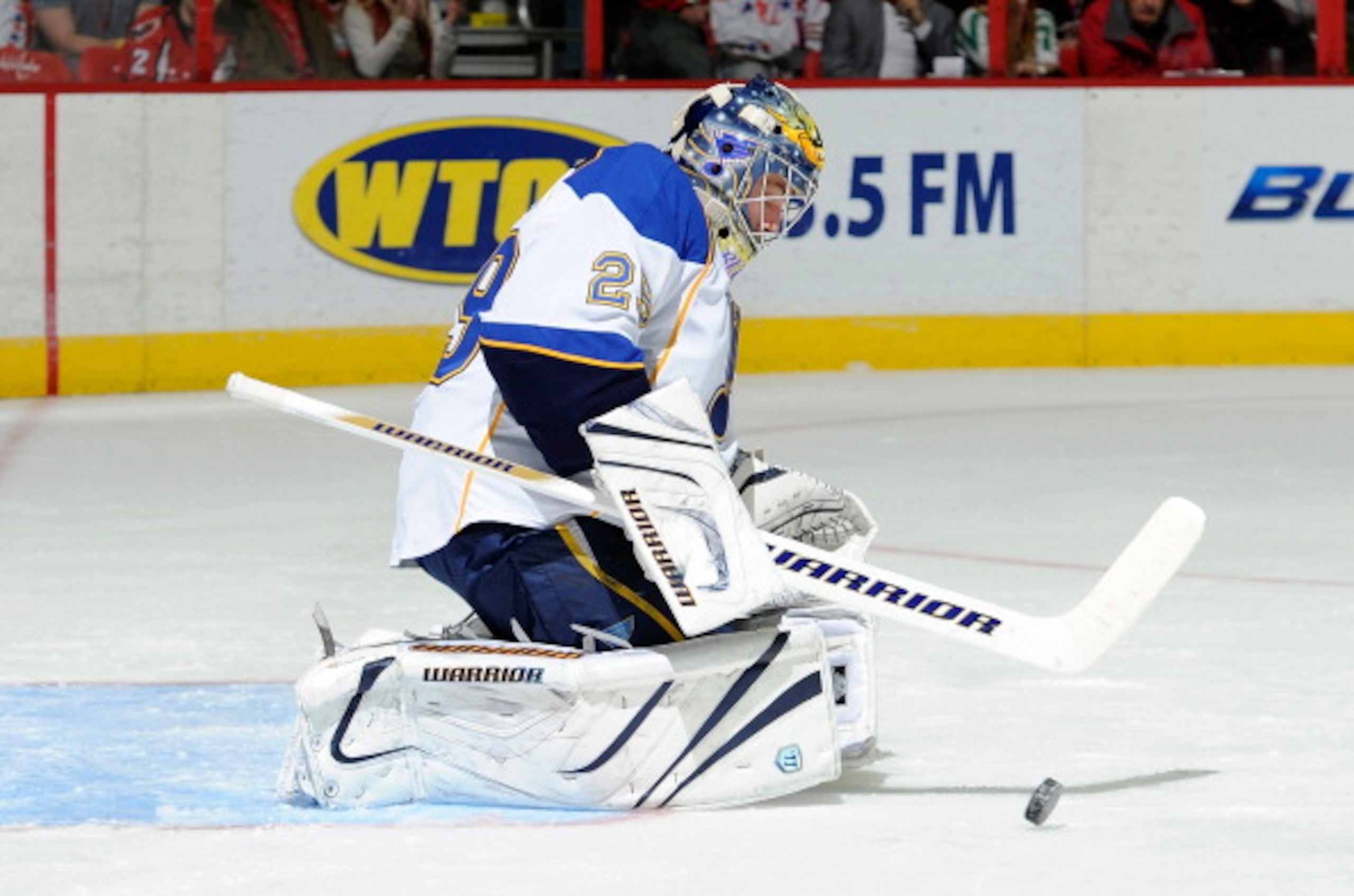 WASHINGTON, DC - MARCH 03:  Ty Conklin #29 of the St. Louis Blues makes a save against the Washington Capitals at the Verizon Center on March 3, 2011 in Washington, DC.  (Photo by Greg Fiume/Getty Images)