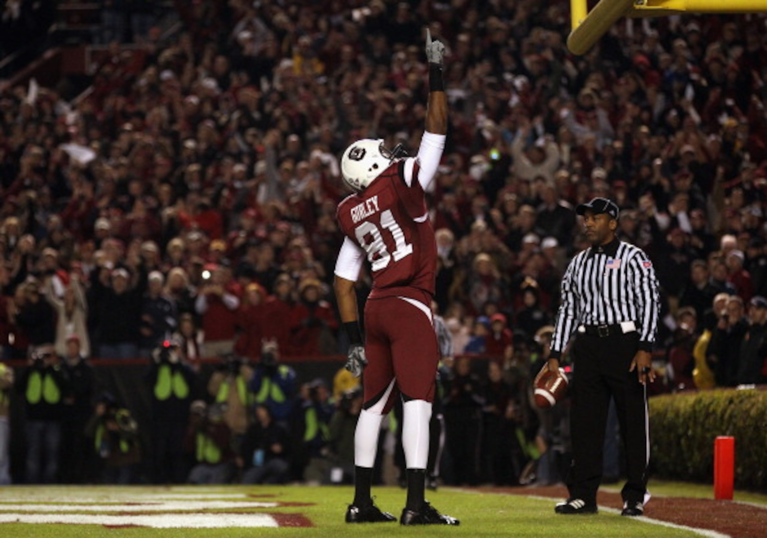 COLUMBIA, SC - NOVEMBER 06: Tori Gurley #81 of the South Carolina Gamecocks celebrates after scoring a touchdown against the Arkansas Razorbacks during their game at Williams-Brice Stadium on November 6, 2010 in Columbia, South Carolina. (Photo by Stree COLUMBIA, SC - NOVEMBER 06: Tori Gurley #81 of the South Carolina Gamecocks celebrates after scoring a touchdown against the Arkansas Razorbacks during their game at Williams-Brice Stadium on November 6, 2010 in Columbia, South Carolina. (Photo by Stree