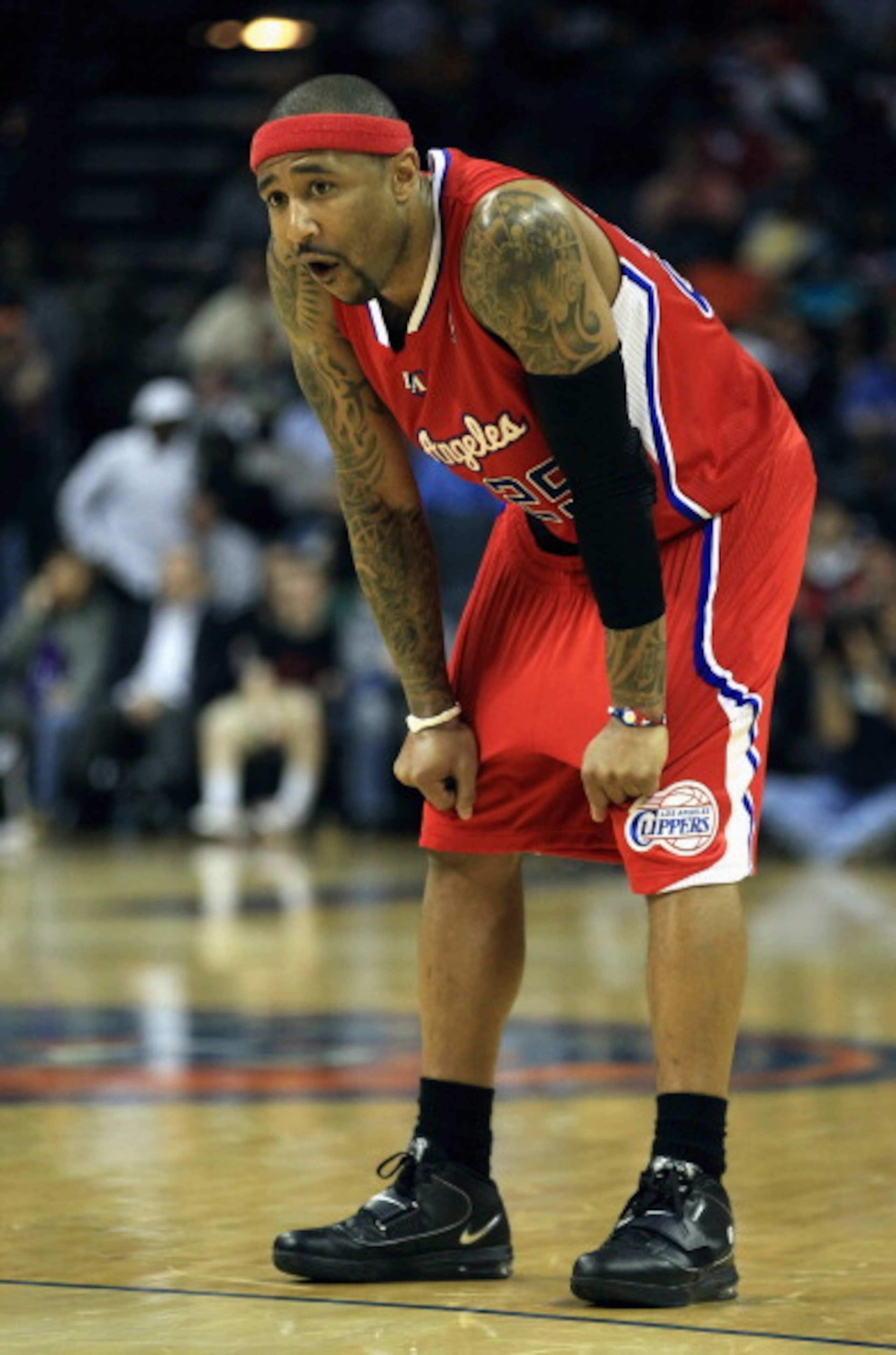 CHARLOTTE, NC - MARCH 07:  Mo Williams #25 of the Los Angeles Clippers reacts to a call during their game against the Charlotte Bobcats at Time Warner Cable Arena on March 7, 2011 in Charlotte, North Carolina. NOTE TO USER: User expressly acknowledges and