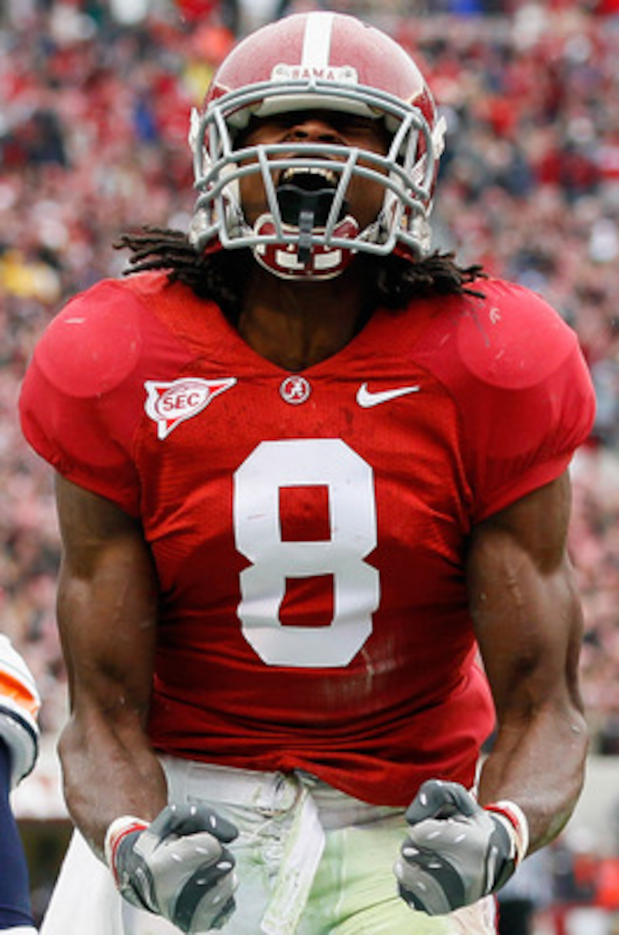 TUSCALOOSA, AL - NOVEMBER 26:  Julio Jones #8 of the Alabama Crimson Tide reacts after a long reception against the Auburn Tigers at Bryant-Denny Stadium on November 26, 2010 in Tuscaloosa, Alabama.  (Photo by Kevin C. Cox/Getty Images)