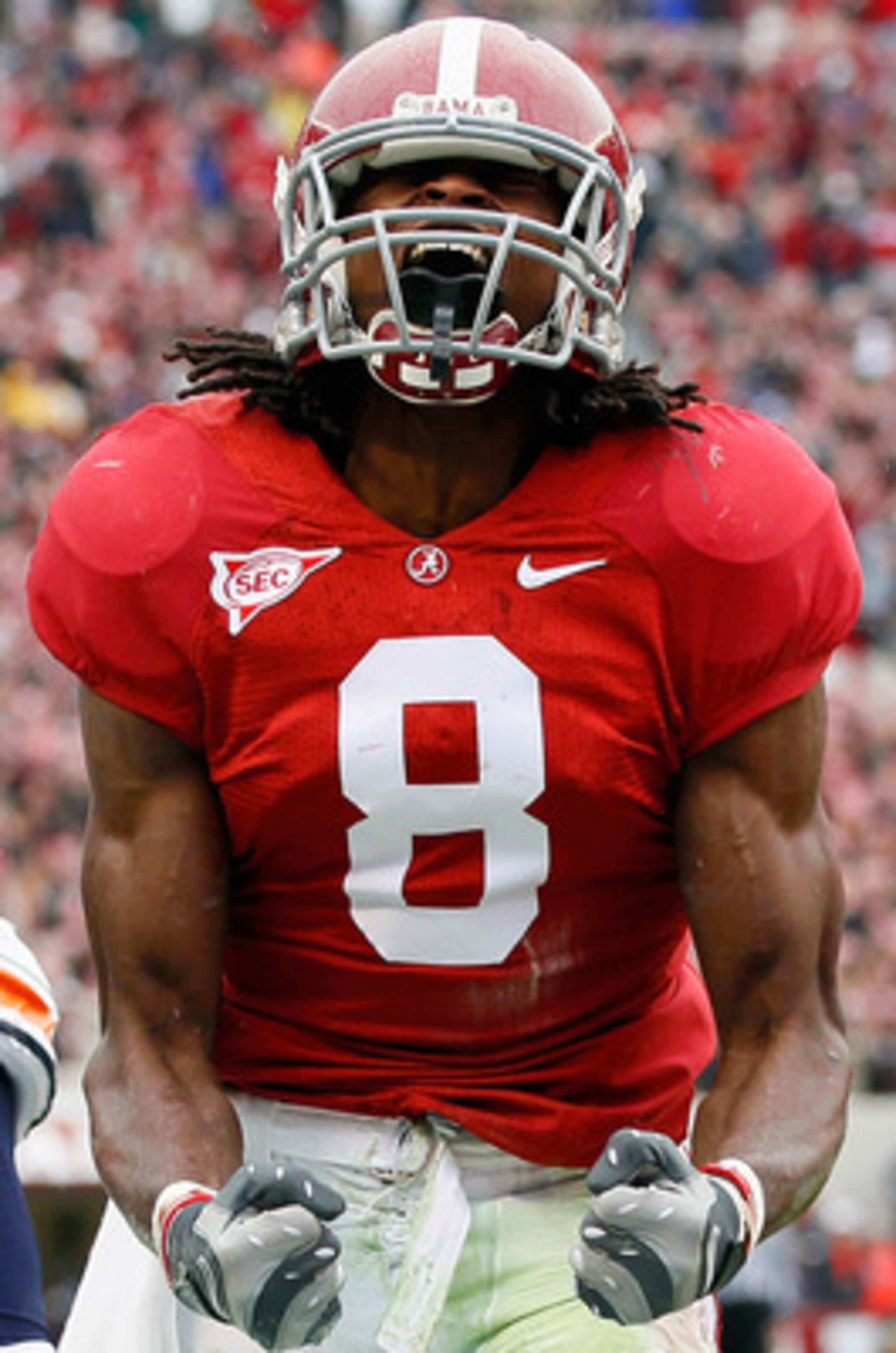 TUSCALOOSA, AL - NOVEMBER 26:  Julio Jones #8 of the Alabama Crimson Tide reacts after a long reception against the Auburn Tigers at Bryant-Denny Stadium on November 26, 2010 in Tuscaloosa, Alabama.  (Photo by Kevin C. Cox/Getty Images)