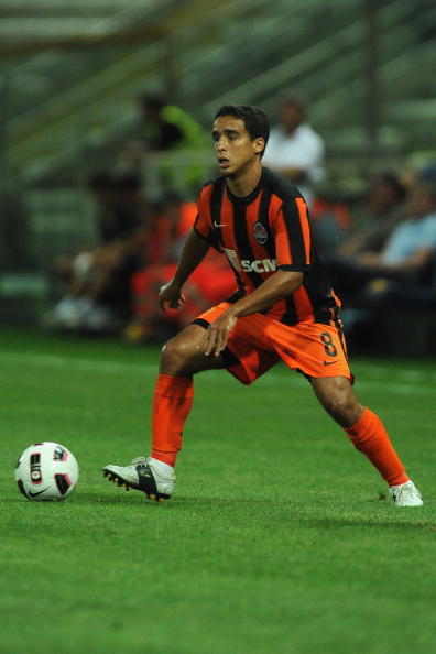 PARMA, ITALY - AUGUST 10: Jadson of Shakhtar Donetsk in action during preseason frienldy match between Parma FC and Shakhtar Donetsk at Ennio Tardini Stadium on August 10, 2010 in Parma, Italy. (Photo by Valerio Pennicino/Getty Images)