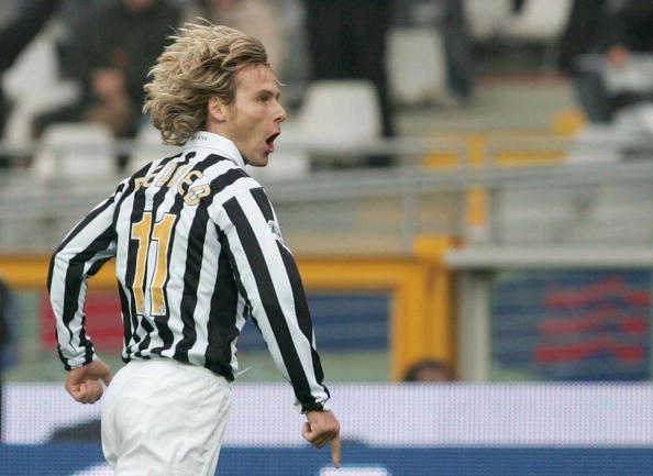 TURIN, ITALY - NOVEMBER 11: Pavel Nedved of Juventus celebrates after scoring the first goal during the Serie B match between Juventus and Pescara at the Delle Alpi Stadium on November 11, 2006 in Turin, Italy.  (Photo by Newpress/Getty Images)