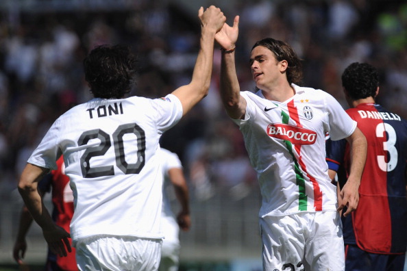 TURIN, ITALY - APRIL 10: Alessandro Matri (R) of Juventus FC celebrates his goal with Luca Toni during the Serie A match between Juventus FC and Genoa CFC at Olimpico Stadium on April 10, 2011 in Turin, Italy. (Photo by Valerio Pennicino/Getty Images)