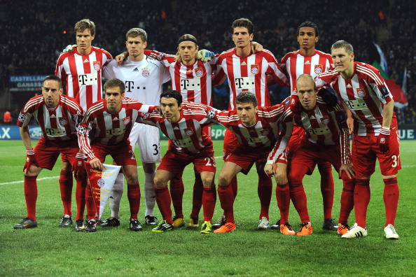 MILAN, ITALY - FEBRUARY 23: Team of FC Bayern Muenchen line up prior to the UEFA Champions League round of 16 first leg match between Inter Milan v FC Bayern Muenchen on February 23, 2011 in Milan, Italy. (Photo by Valerio Pennicino/Getty Images)