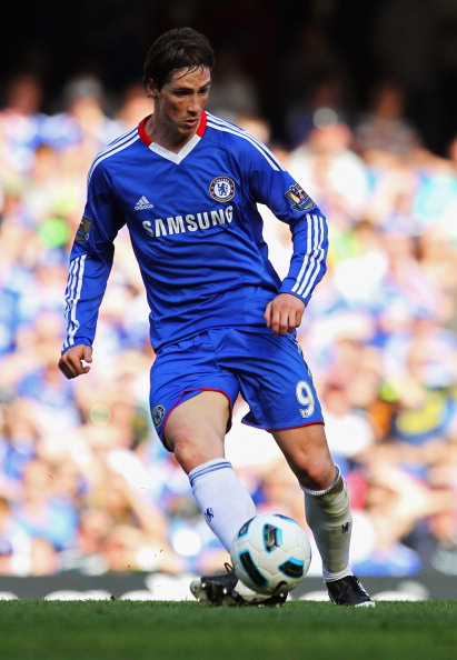 LONDON, ENGLAND - APRIL 09: Fernando Torres of Chelsea in action during the Barclays Premier League match between Chelsea and Wigan Athletic at Stamford Bridge on April 9, 2011 in London, England. (Photo by Clive Rose/Getty Images)