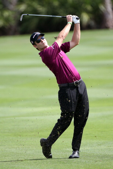 PALM BEACH GARDENS, FL - MARCH 05:  Kevin Streelman plays a shot during the third round of The Honda Classic at PGA National Resort and Spa on March 5, 2011 in Palm Beach Gardens, Florida.  (Photo by Sam Greenwood/Getty Images)