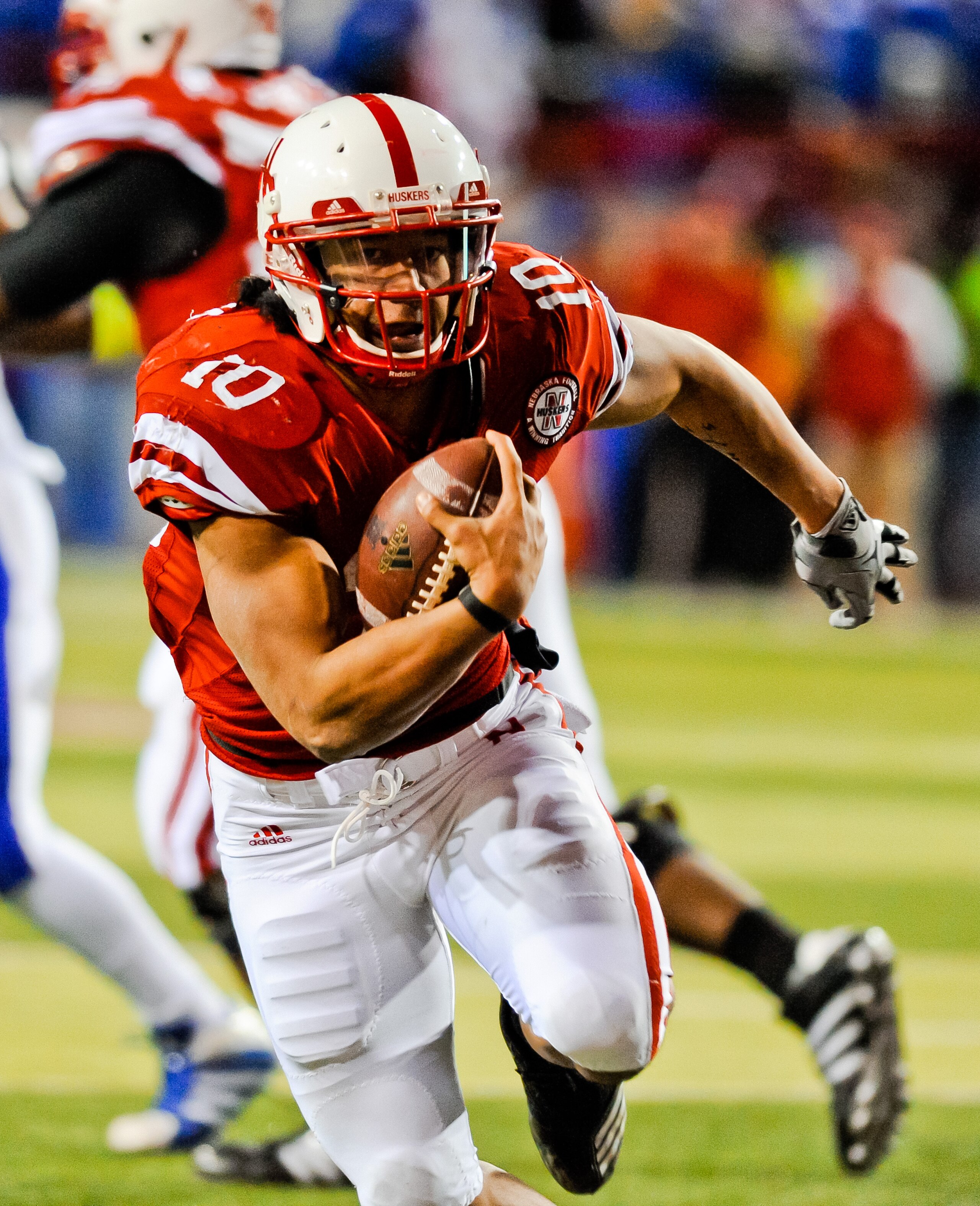 LINCOLN, NE - NOVEMBER 13: Roy Helu Jr. #10 of the Nebraska Cornhuskers runs for the endzone the Kansas Jayhawks during their game at Memorial Stadium on November 13, 2010 in Lincoln, Nebraska. Nebraska Defeated Kansas 20-3. (Photo by Eric Francis/Getty I LINCOLN, NE - NOVEMBER 13: Roy Helu Jr. #10 of the Nebraska Cornhuskers runs for the endzone the Kansas Jayhawks during their game at Memorial Stadium on November 13, 2010 in Lincoln, Nebraska. Nebraska Defeated Kansas 20-3. (Photo by Eric Francis/Getty I