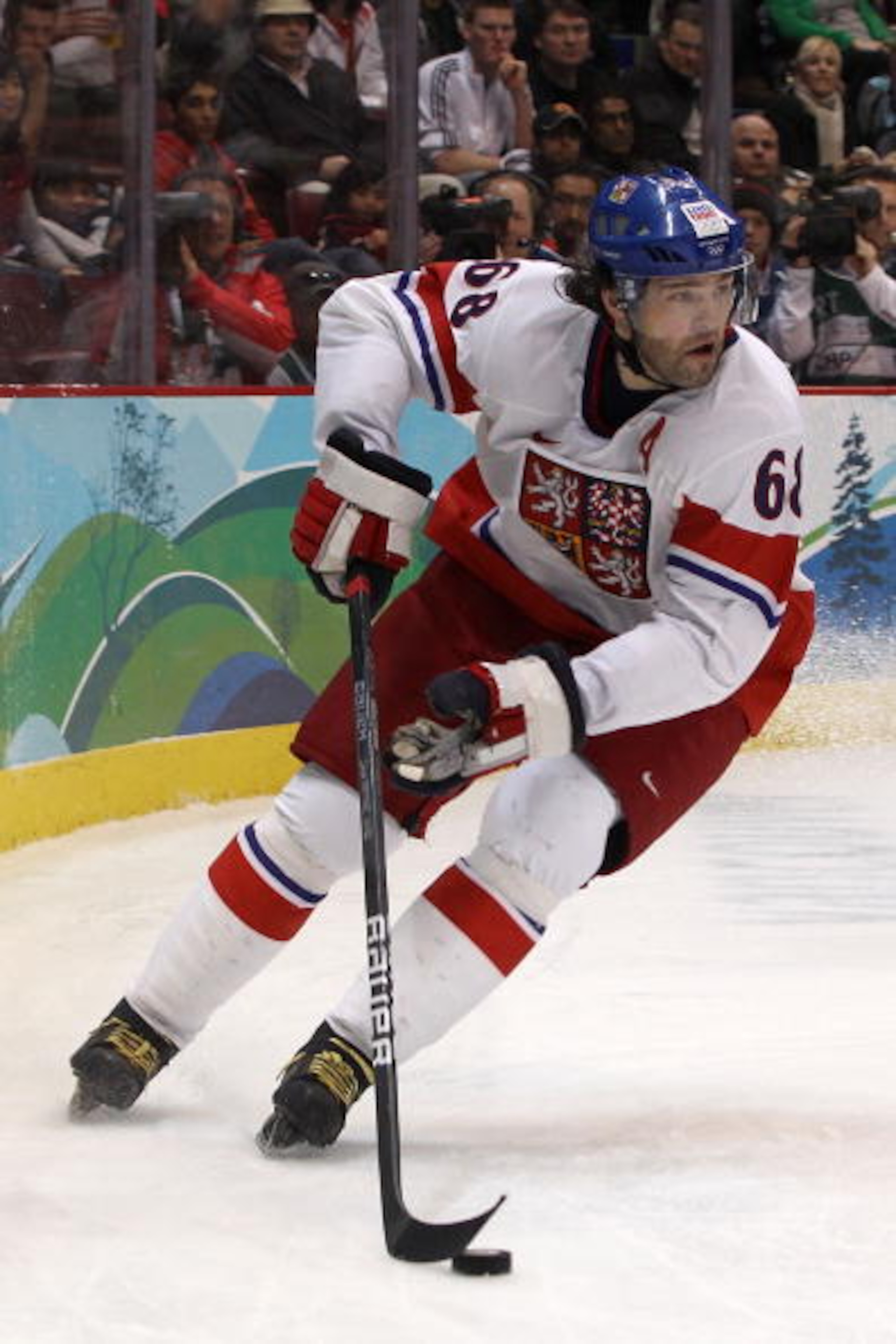 VANCOUVER, BC - FEBRUARY 17:  Jaromir Jagr of the Czech Republic moves the puck against Slovakia during the ice hockey men's preliminary game on day 6 of the Vancouver 2010 Winter Olympics at Canada Hockey Place on February 17, 2010 in Vancouver, Canada.