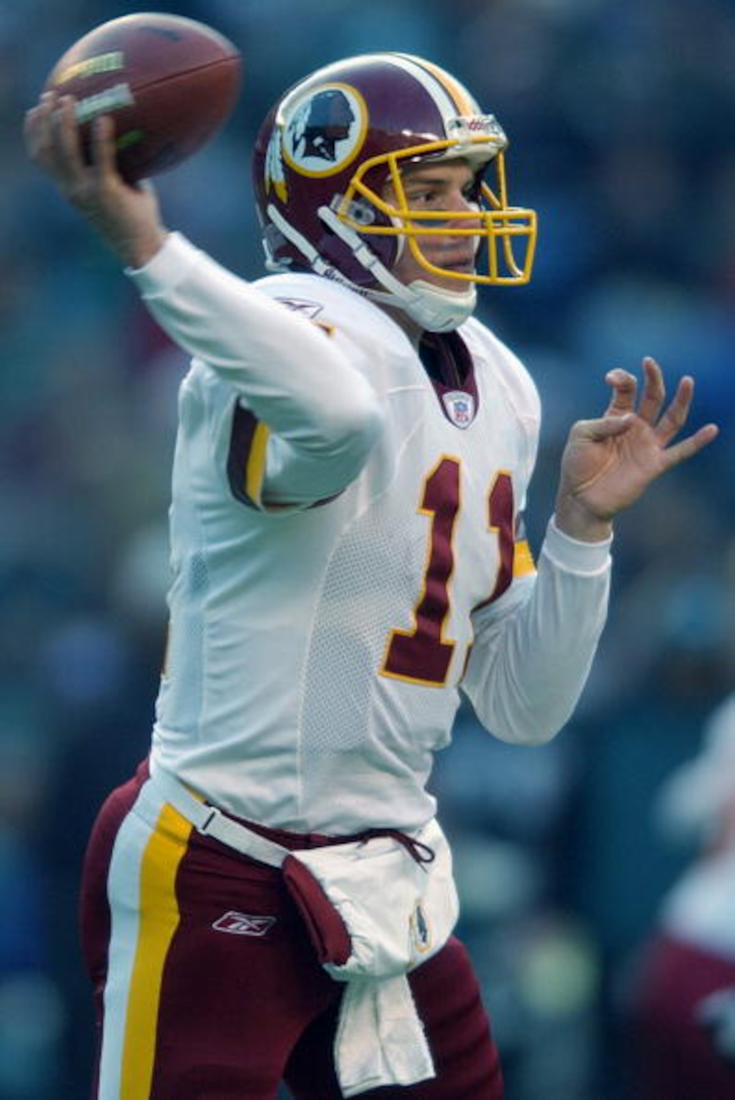 PHILADELPHIA - DECEMBER 15:  Patrick Ramsey #11 of the Washington Redskins passes against the Philadelphia Eagles during the game at Veterans Stadium on December 15, 2002 in Philadelphia, Pennsylvania.  The Eagles won 34-21.  (Photo by Doug Pensinger/Gett
