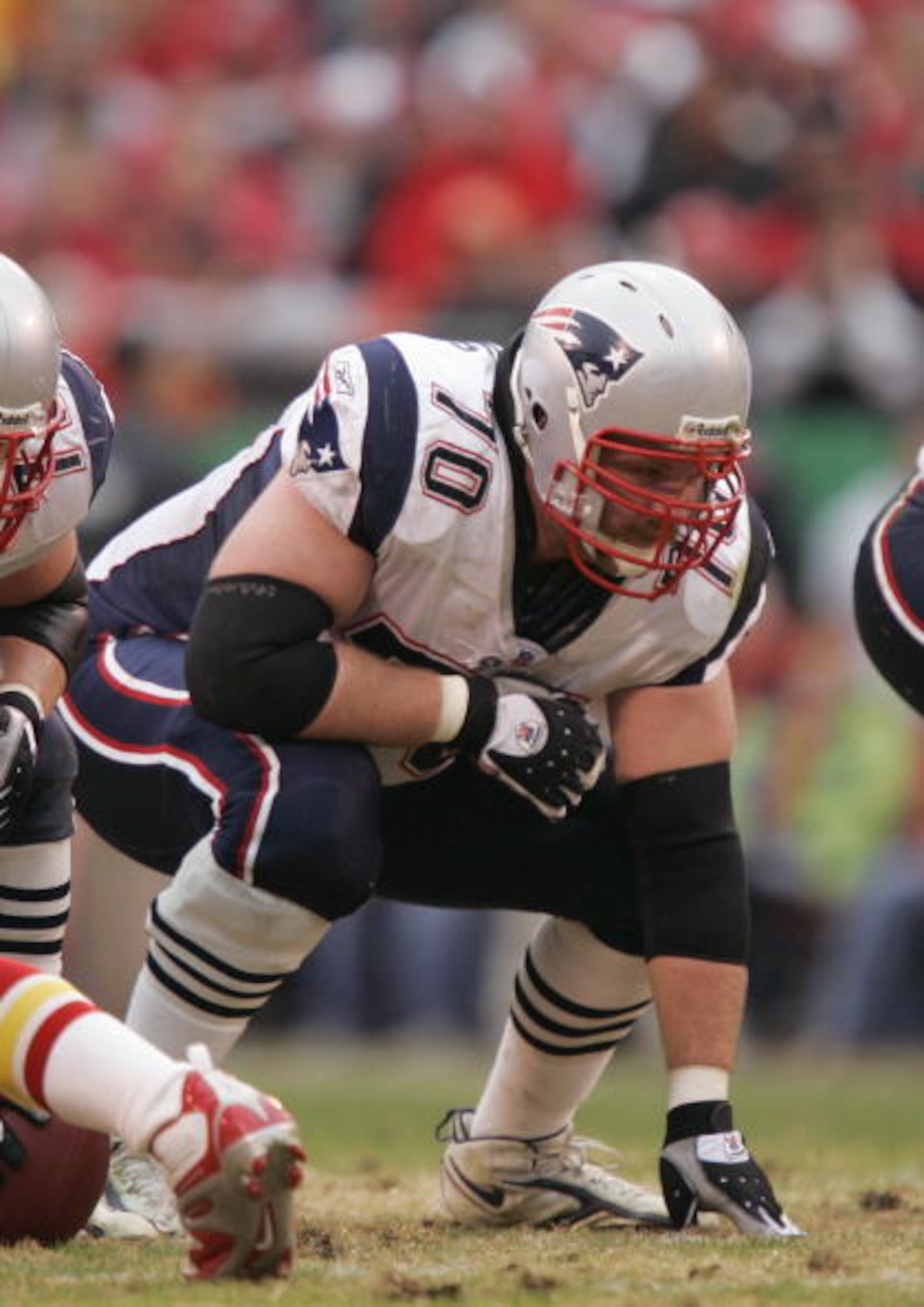 KANSAS CITY, MO - NOVEMBER 27:  Logan Mankins #70 of the New England Patriots gets ready on the line of scrimmage during the game against the Kansas City Chiefs on November 27, 2005 at Arrowhead Stadium in Kansas City, Missouri.  The Chiefs won 26-16.  (P