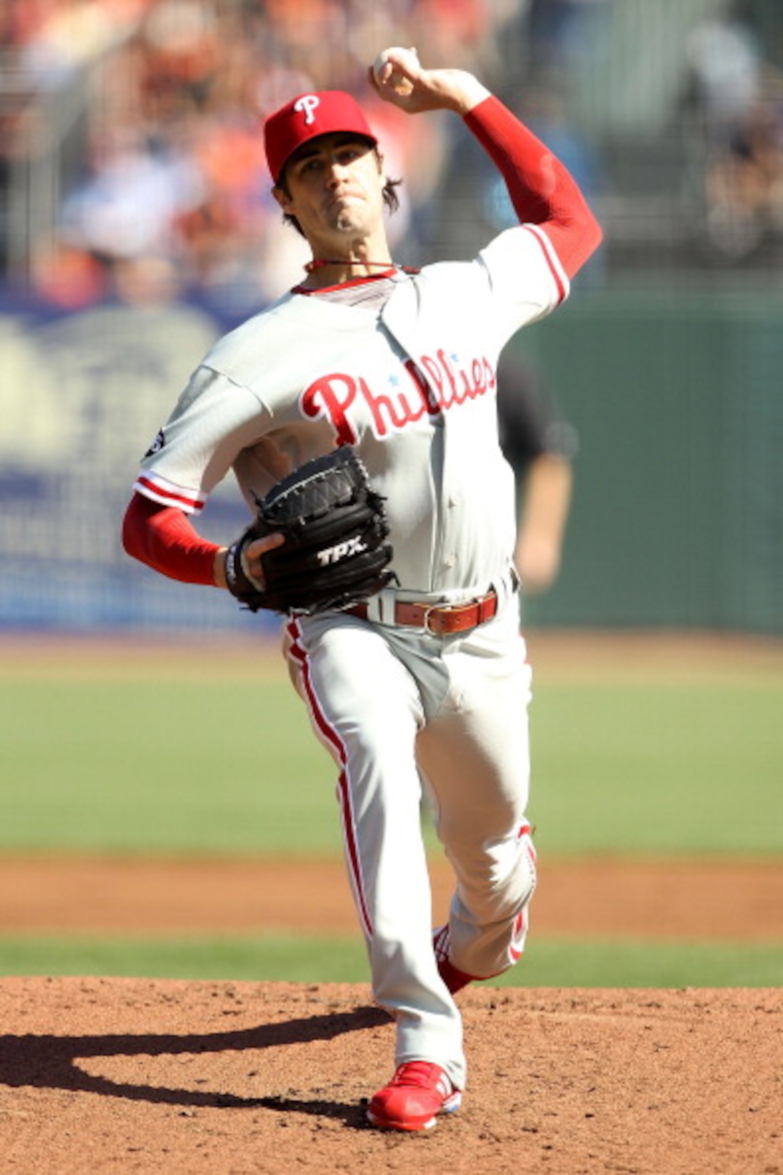 SAN FRANCISCO - OCTOBER 19:  Cole Hamels #35 of the Philadelphia Phillies pitches in the first inning against the San Francisco Giants in Game Three of the NLCS during the 2010 MLB Playoffs at AT&T Park on October 19, 2010 in San Francisco, California.  (
