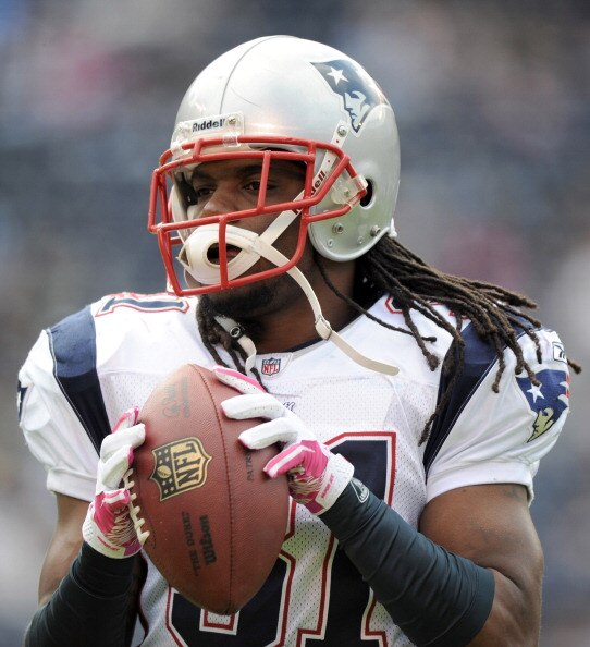 SAN DIEGO - OCTOBER 24:  Brandon Meriweather #31 of the New England Patriots warms up against the San Diego Chargers at Qualcomm Stadium on October 24, 2010 in San Diego, California.  (Photo by Harry How/Getty Images)