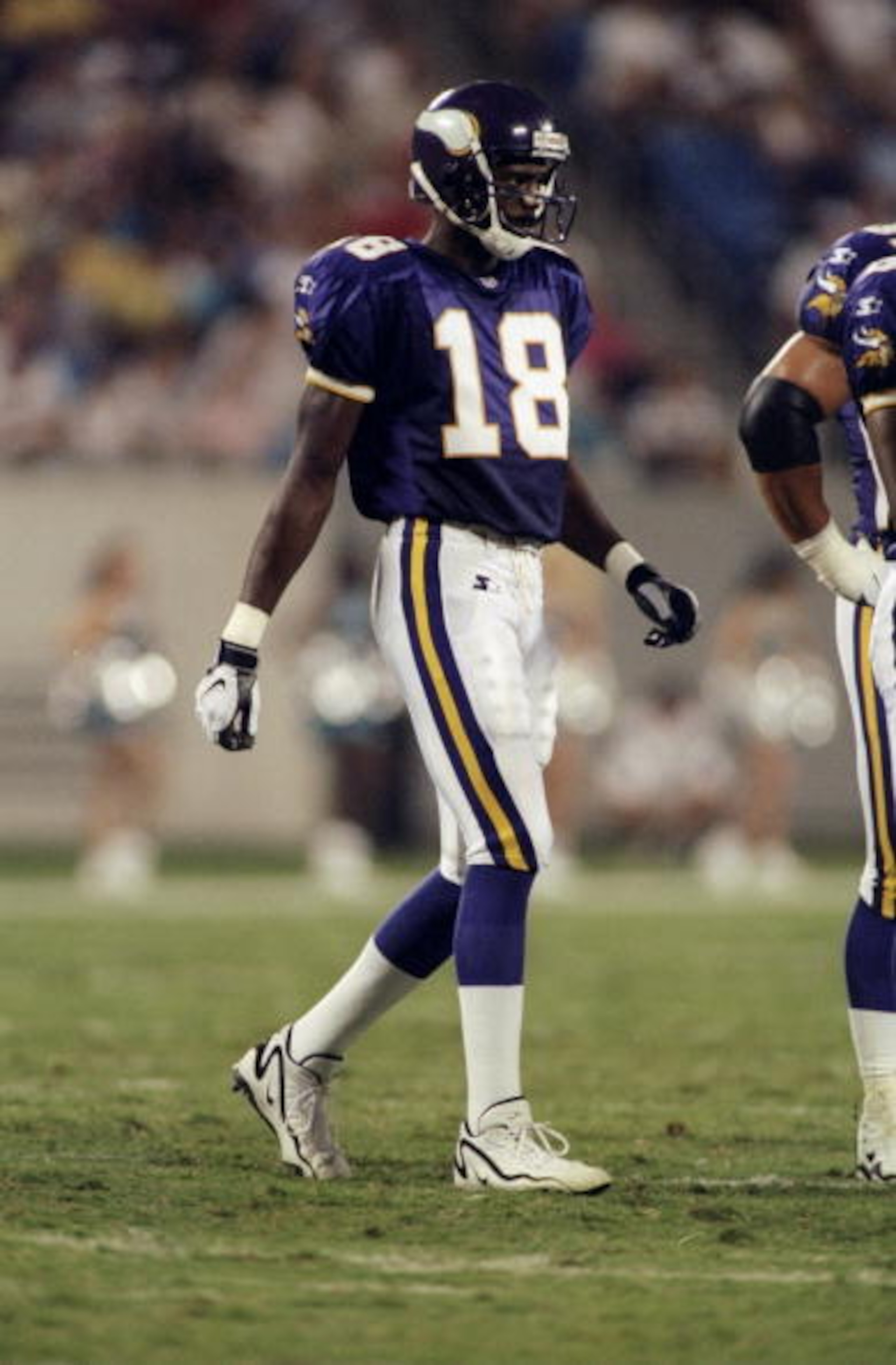 22 Aug 1998: Wide receiver Randy Moss #18 of the Minnesota Vikings in action during a pre-season game against the Carolina Panthers at Ericsson Stadium in Charlotte, North Carolina. The Vikings defeated the Panthers 25-22. Mandatory Credit: Erik Perel / 22 Aug 1998: Wide receiver Randy Moss #18 of the Minnesota Vikings in action during a pre-season game against the Carolina Panthers at Ericsson Stadium in Charlotte, North Carolina. The Vikings defeated the Panthers 25-22. Mandatory Credit: Erik Perel /