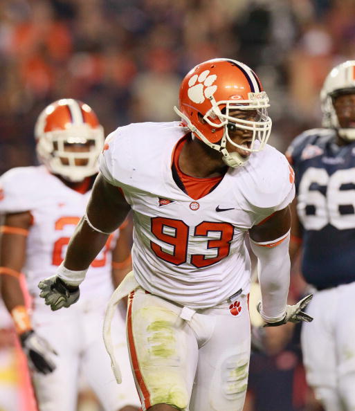 AUBURN, AL - SEPTEMBER 18:  Da'Quan Bowers #93 of the Clemson Tigers against the Auburn Tigers at Jordan-Hare Stadium on September 18, 2010 in Auburn, Alabama.  (Photo by Kevin C. Cox/Getty Images)