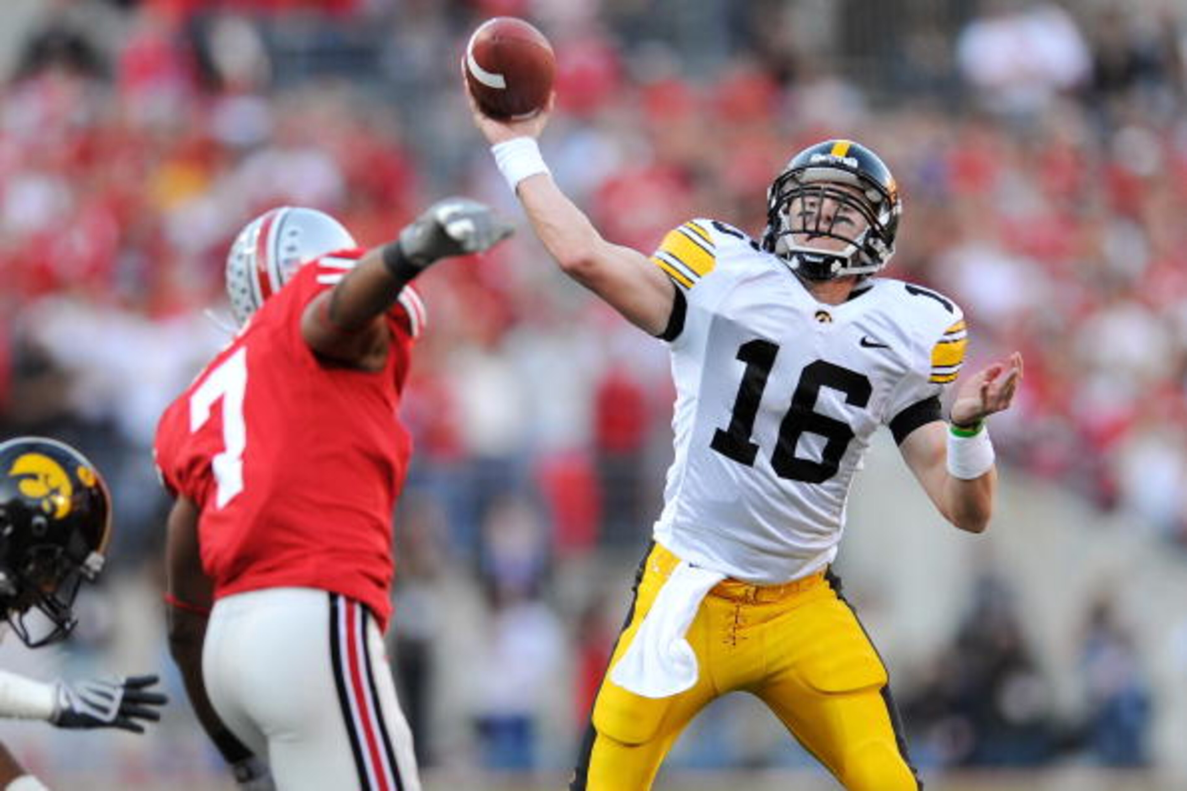 COLUMBUS, OH - NOVEMBER 14:  Quarterback James Vandenberg #16 of the Iowa Hawkeyes passes the ball against the Ohio State Buckeyes at Ohio Stadium on November 14, 2009 in Columbus, Ohio.  (Photo by Jamie Sabau/Getty Images)