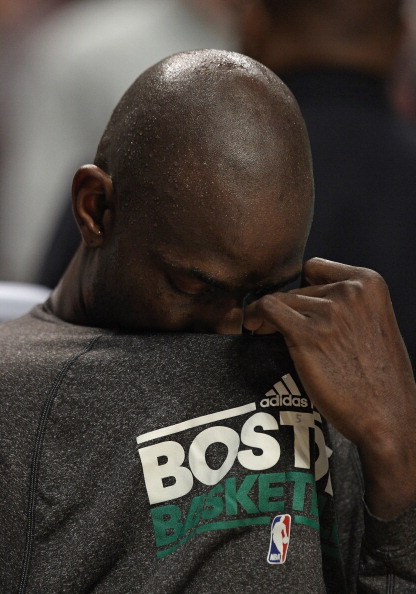 CHICAGO, IL - APRIL 07: Kevin Garnett #5 of the Boston Celtics reacts on the bench near the end of a loss to the Chicago Bulls at United Center on April 7, 2011 in Chicago, Illinois. The Bulls defeated the Celtics 97-81. NOTE TO USER: User expressly ackno