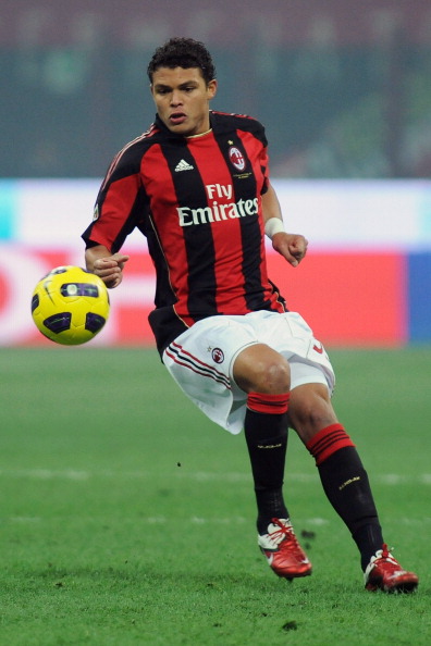 MILAN, ITALY - JANUARY 23:  Thiago Silva of AC Milan in action during the Serie A match between AC Milan and AC Cesena at Stadio Giuseppe Meazza on January 23, 2011 in Milan, Italy.  (Photo by Valerio Pennicino/Getty Images)