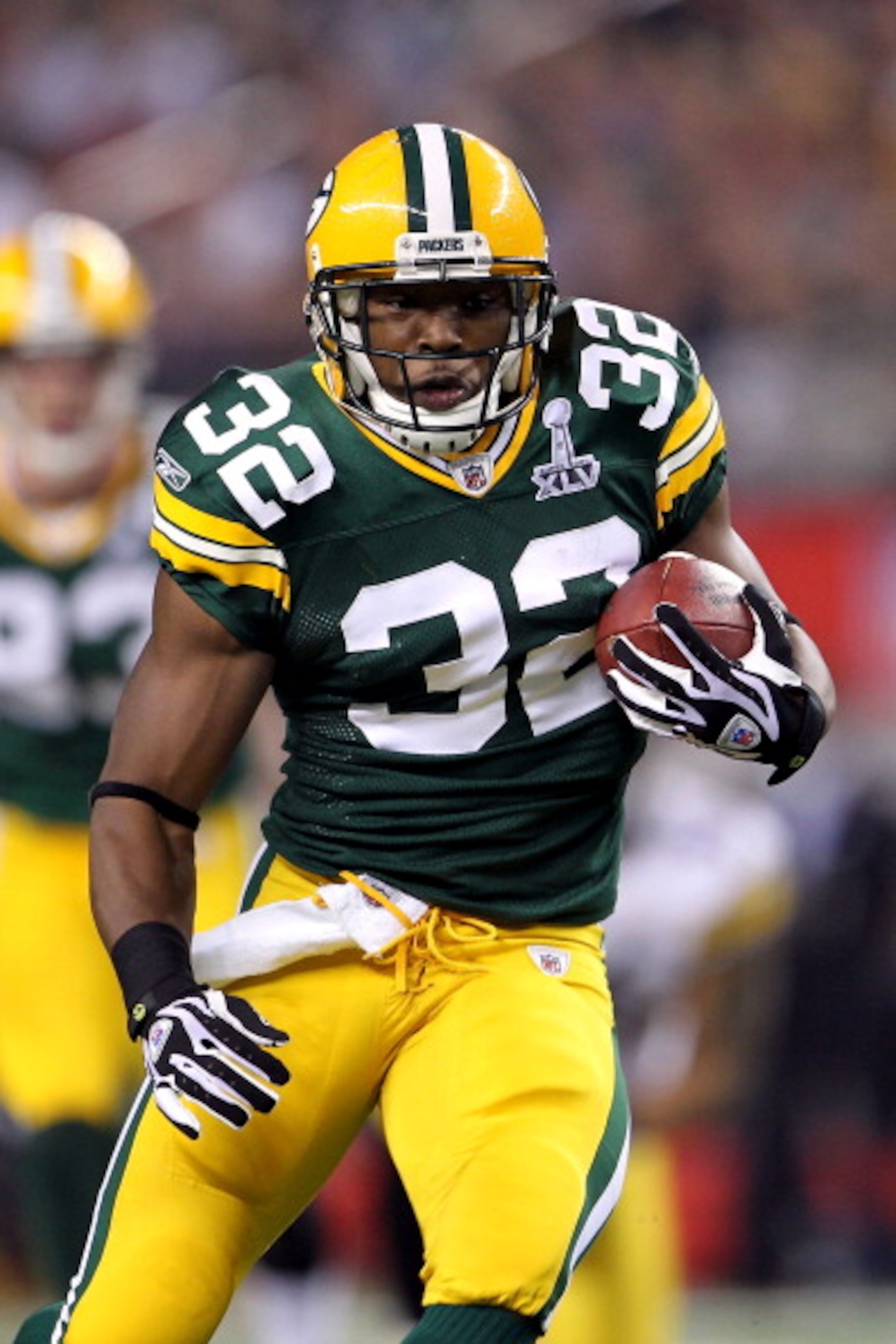ARLINGTON, TX - FEBRUARY 06:  Brandon Jackson #32 of the Green Bay Packers runs the ball against the Pittsburgh Steelers during Super Bowl XLV at Cowboys Stadium on February 6, 2011 in Arlington, Texas. The Packers won 31-25.  (Photo by Jamie Squire/Getty