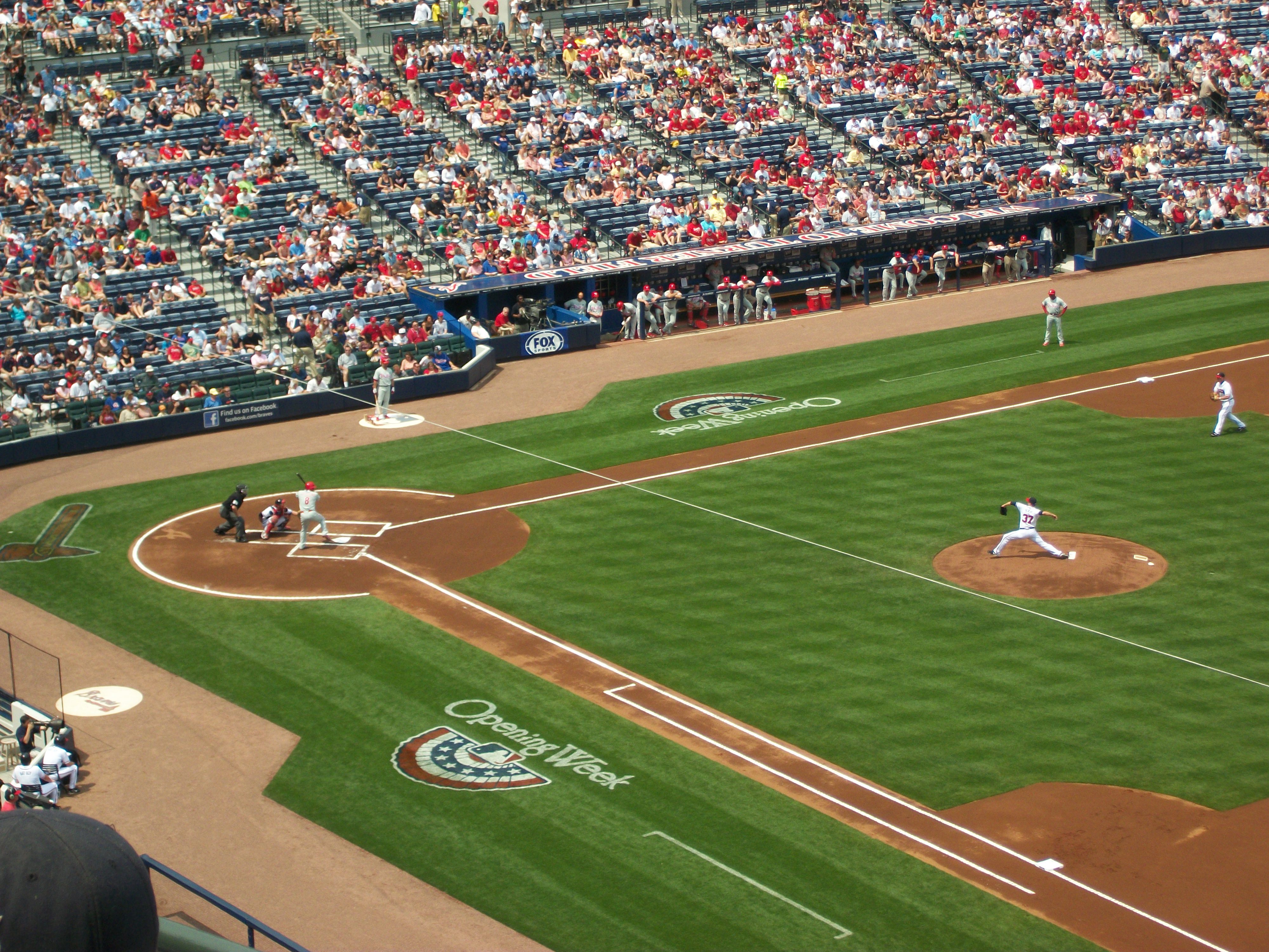 Shane Victorino injured in outfield collision with Raul Ibanez