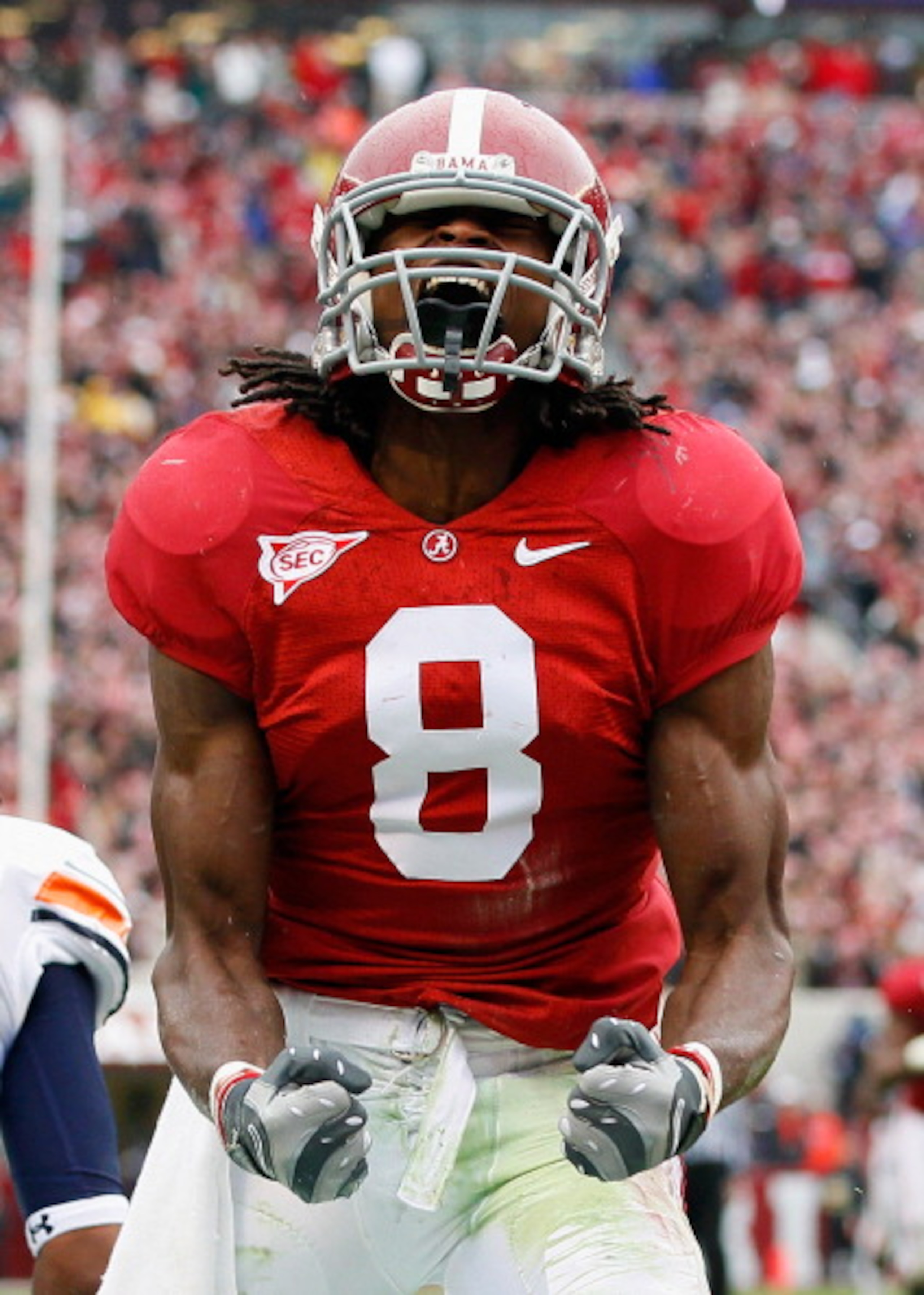 TUSCALOOSA, AL - NOVEMBER 26: Julio Jones #8 of the Alabama Crimson Tide reacts after a long reception against the Auburn Tigers at Bryant-Denny Stadium on November 26, 2010 in Tuscaloosa, Alabama. (Photo by Kevin C. Cox/Getty Images) TUSCALOOSA, AL - NOVEMBER 26: Julio Jones #8 of the Alabama Crimson Tide reacts after a long reception against the Auburn Tigers at Bryant-Denny Stadium on November 26, 2010 in Tuscaloosa, Alabama. (Photo by Kevin C. Cox/Getty Images)