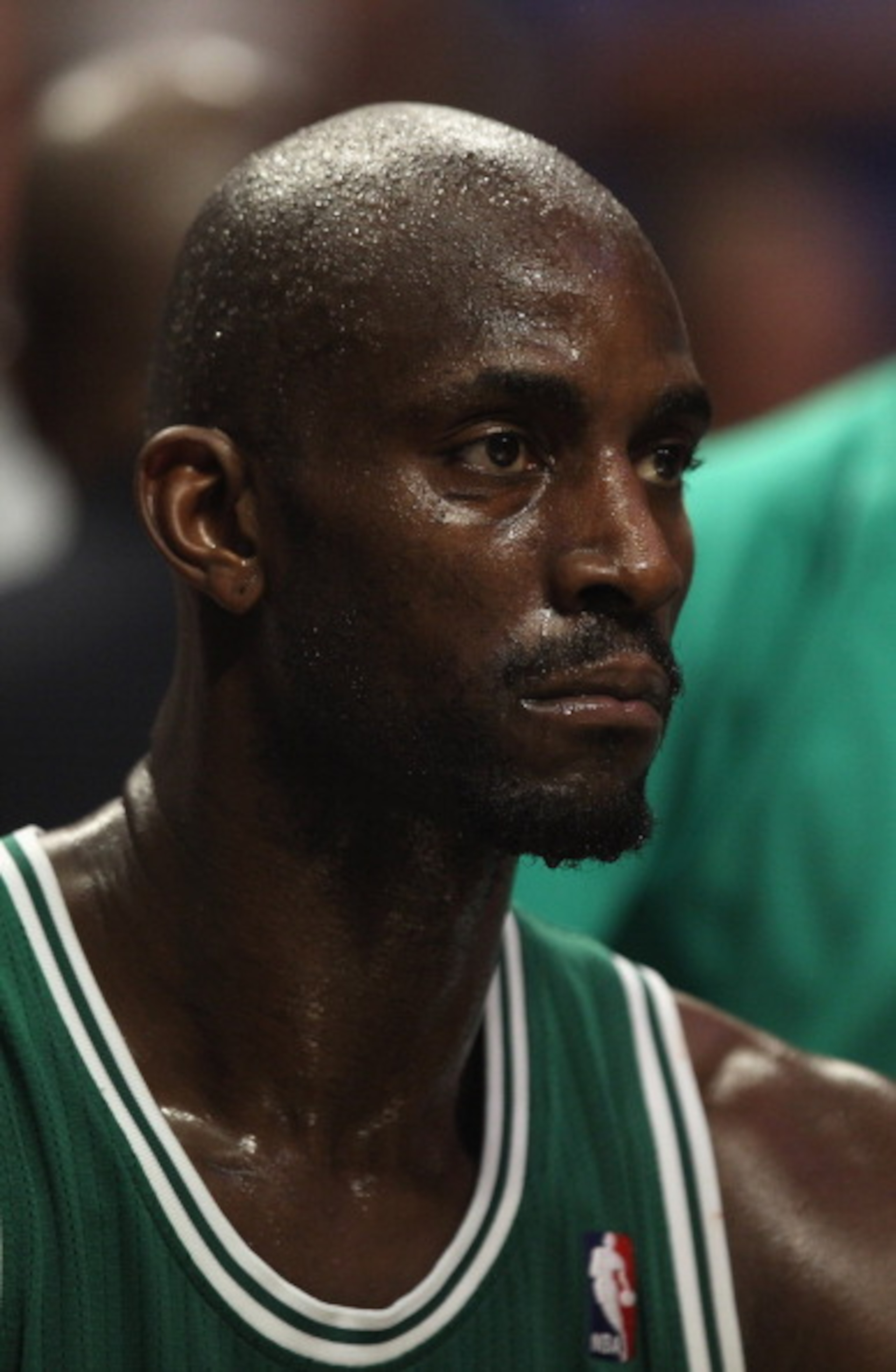 CHICAGO, IL - APRIL 07: Kevin Garnett #5 of the Boston Celtics reacts on the bench near the end of a loss to the Chicago Bulls at United Center on April 7, 2011 in Chicago, Illinois. The Bulls defeated the Celtics 97-81. NOTE TO USER: User expressly ackno