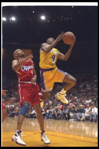 7 Jan 1994: Guard Nick Van Exel of the Los Angeles Lakers goes up for two during a game against the Los Angeles Clippers at the Great Western Forum in Inglewood, California. The Lakers won the game, 111-108.