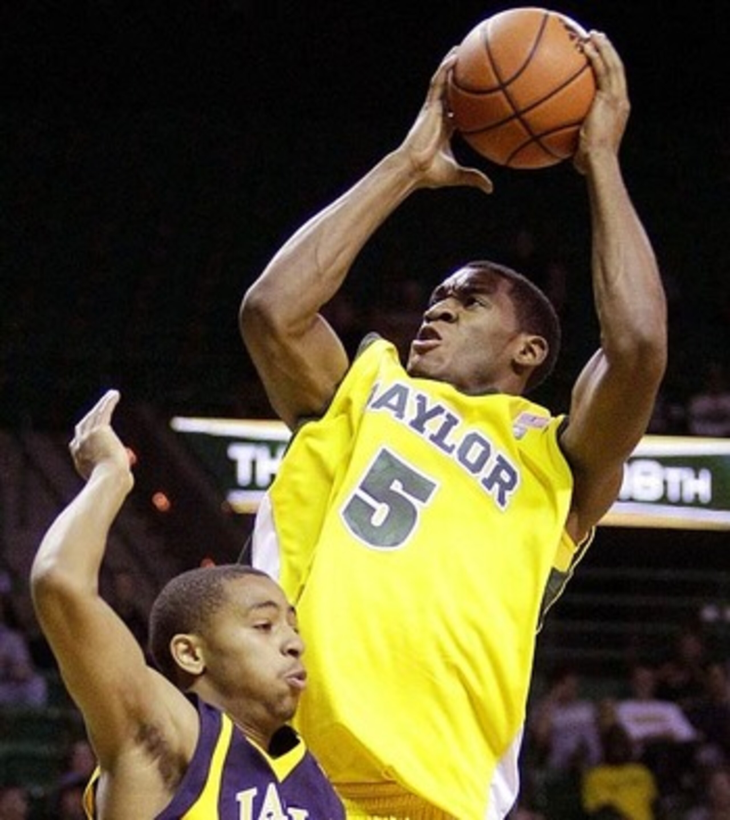 http://thebig12basketballblog.files.wordpress.com/2011/02/perry-jones_display_image.jpg
