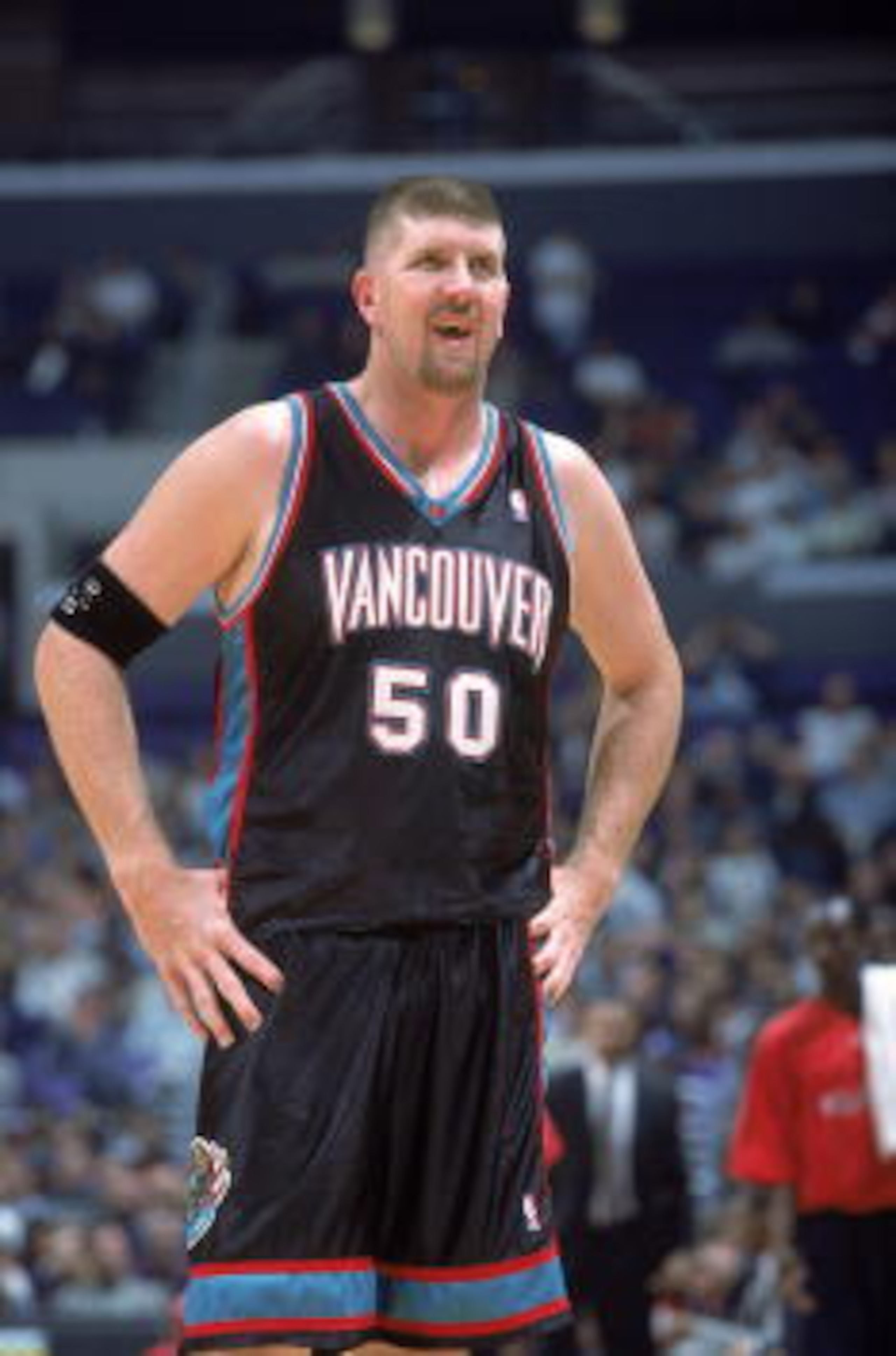 2 Nov 2000:  Bryant Reeves #50 of the Vancouver Grizzlies looks on during the game against the Los Angeles Clippers at the Staples Center in Los Angeles, California. The Grizzlies defeated the Clippers 99-91.  NOTE TO USER: It is expressly understood that