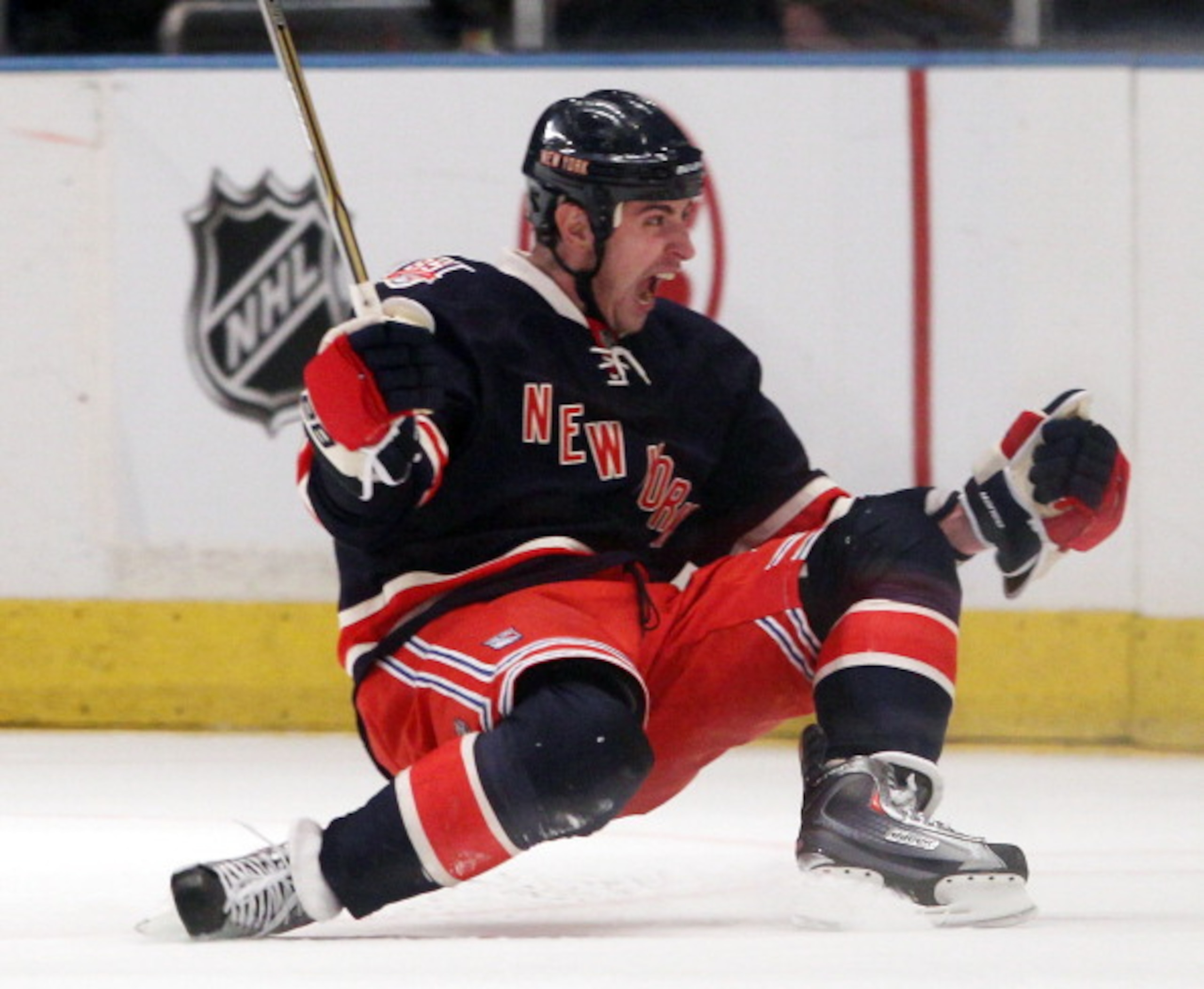 NEW YORK, NY - APRIL 04: Brandon Dubinsky #17 of the New York Rangers ties the score at 3-3 at 16:12 of the third period against the Boston Bruins at Madison Square Garden on April 4, 2011 in New York City. The New York Rangers defeated the Boston Bruins NEW YORK, NY - APRIL 04: Brandon Dubinsky #17 of the New York Rangers ties the score at 3-3 at 16:12 of the third period against the Boston Bruins at Madison Square Garden on April 4, 2011 in New York City. The New York Rangers defeated the Boston Bruins