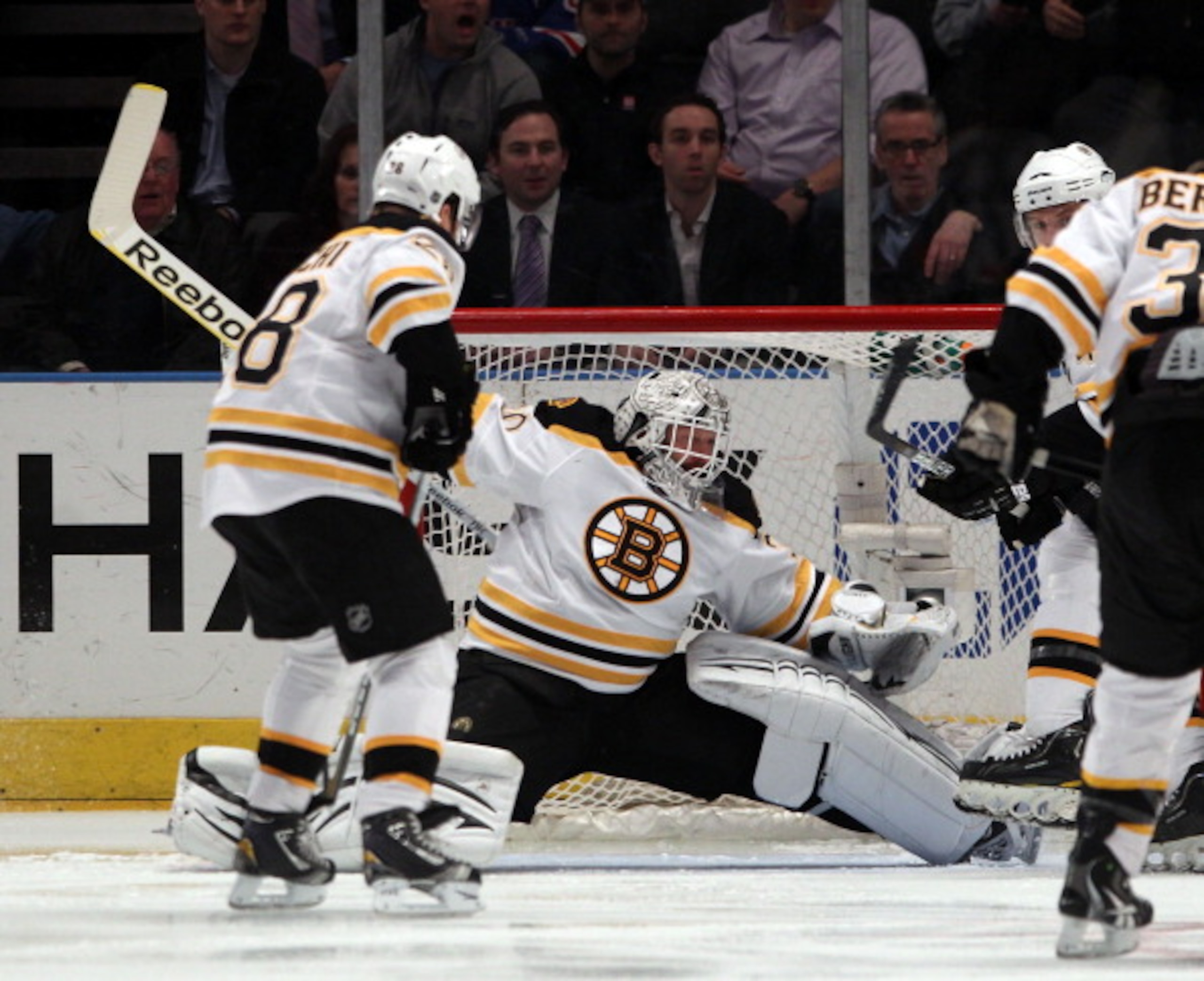 NEW YORK, NY - APRIL 04: Tim Thomas #30 of the Boston Bruins makes the split save against the New York Rangers during the first period at Madison Square Garden on April 4, 2011 in New York City. (Photo by Bruce Bennett/Getty Images) NEW YORK, NY - APRIL 04: Tim Thomas #30 of the Boston Bruins makes the split save against the New York Rangers during the first period at Madison Square Garden on April 4, 2011 in New York City. (Photo by Bruce Bennett/Getty Images)