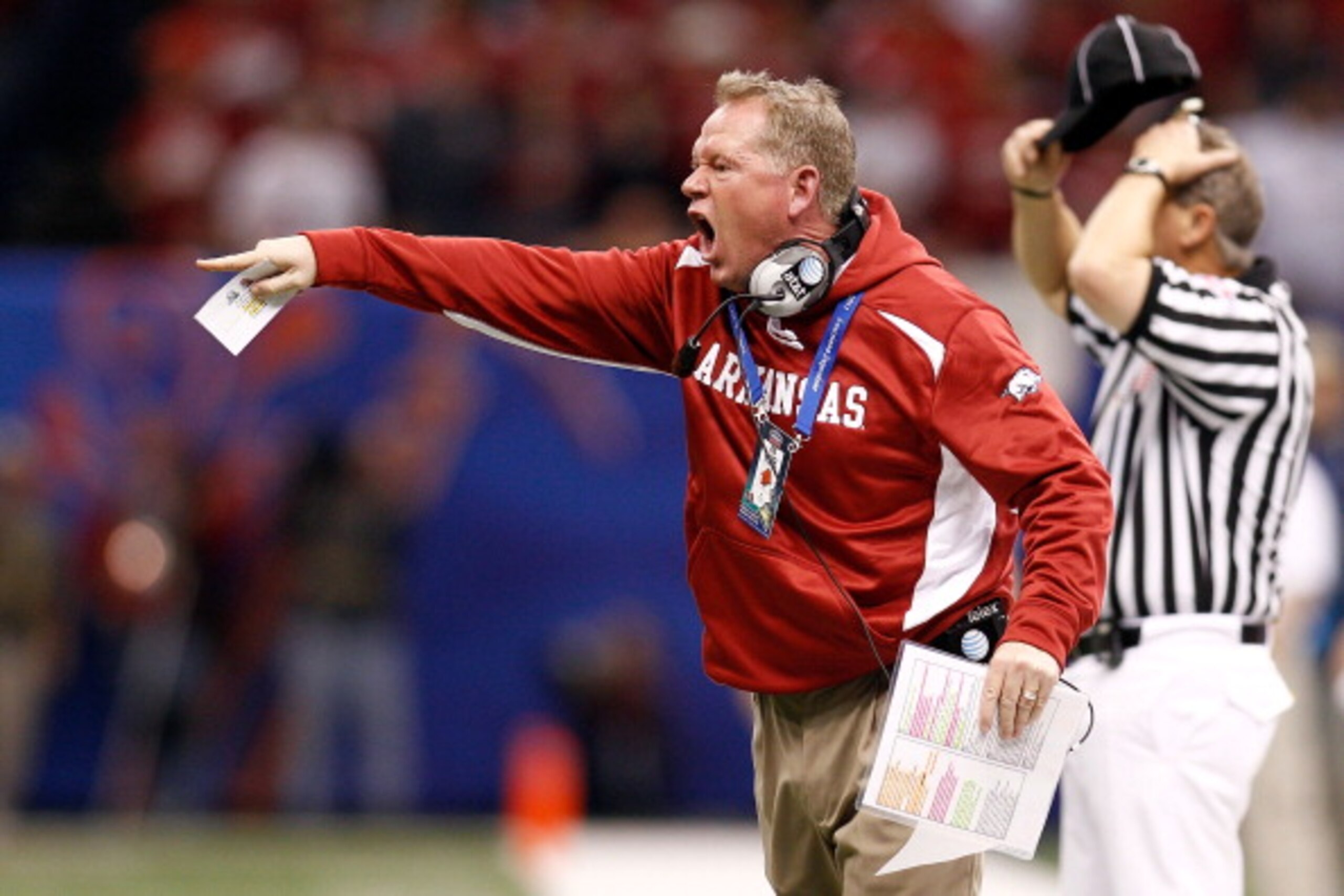 NEW ORLEANS, LA - JANUARY 04:  Head coach Bobby Petrino of the Arkansas Razorbacks reacts in the first half against the Ohio State Buckeyes during the Allstate Sugar Bowl at the Louisiana Superdome on January 4, 2011 in New Orleans, Louisiana.  (Photo by