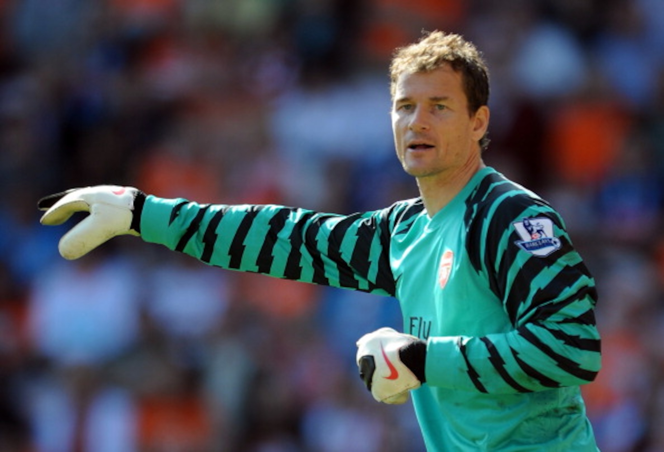 BLACKPOOL, ENGLAND - APRIL 10:  Jens Lehmann of Arsenal in action during the Barclays Premier League match between Blackpool and Arsenal at Bloomfield Road on April 10, 2011 in Blackpool, England.  (Photo by Chris Brunskill/Getty Images)
