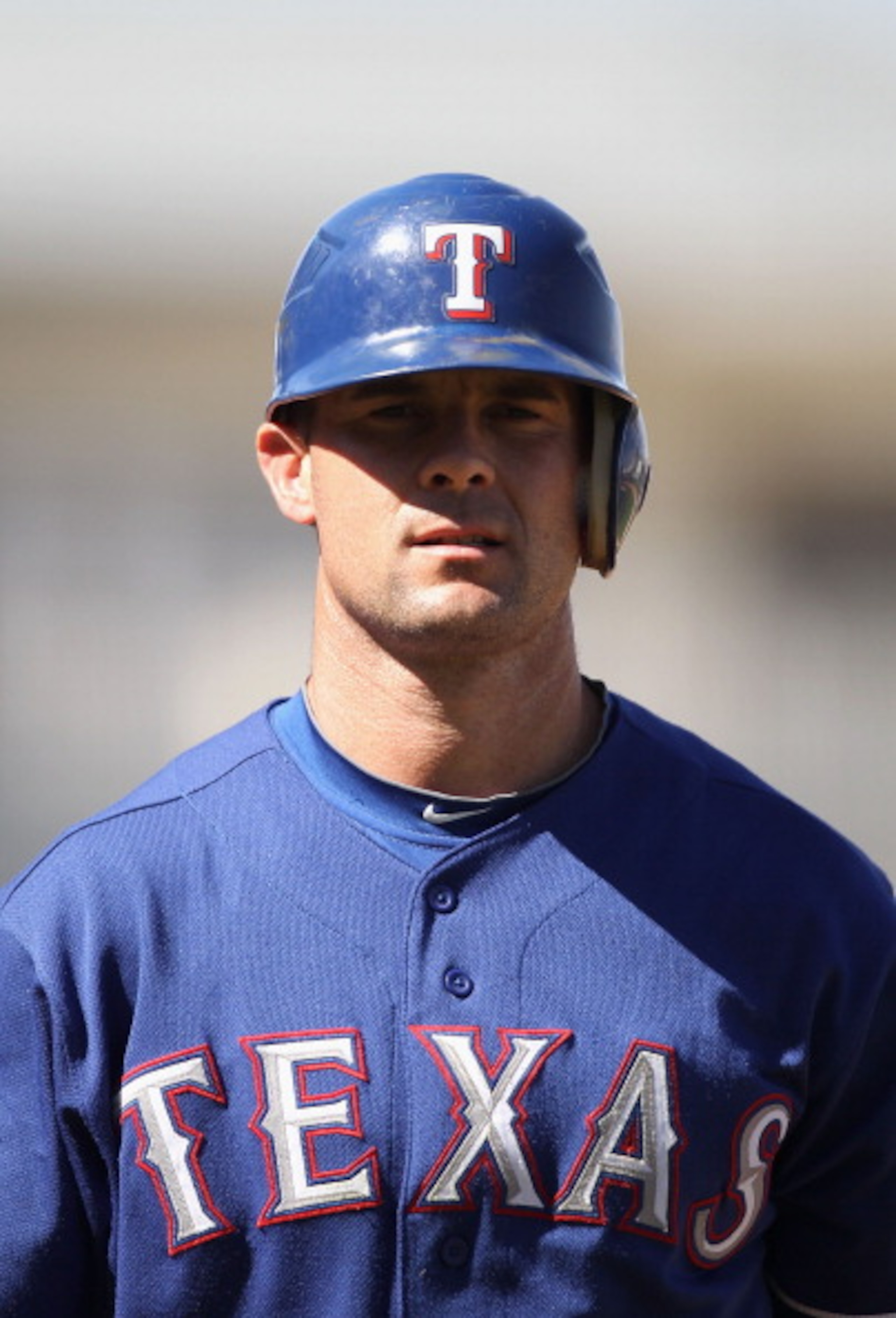 SURPRISE, AZ - MARCH 11:  Michael Young #10 of the Texas Rangers during the spring training game against the Cincinnati Reds at Surprise Stadium on March 11, 2011 in Surprise, Arizona.  (Photo by Christian Petersen/Getty Images)