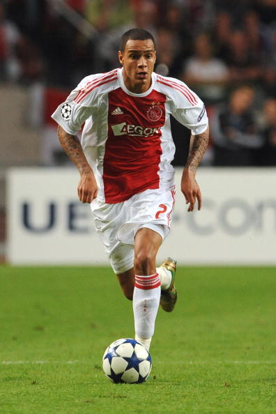 Ajax's Gregory Van der Wiel talks up Chelsea move - Sport360 News
