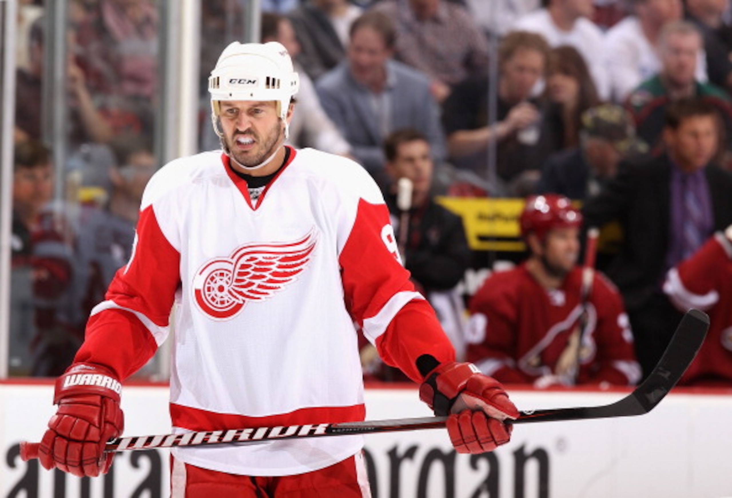 GLENDALE, AZ - MARCH 05:  Mike Modano #90 of the Detroit Red Wings in action during the NHL game against the Phoenix Coyotes at Jobing.com Arena on March 5, 2011 in Glendale, Arizona. The Coyotes defeated the Red Wings 5-4 in an overtime shoot out.  (Phot