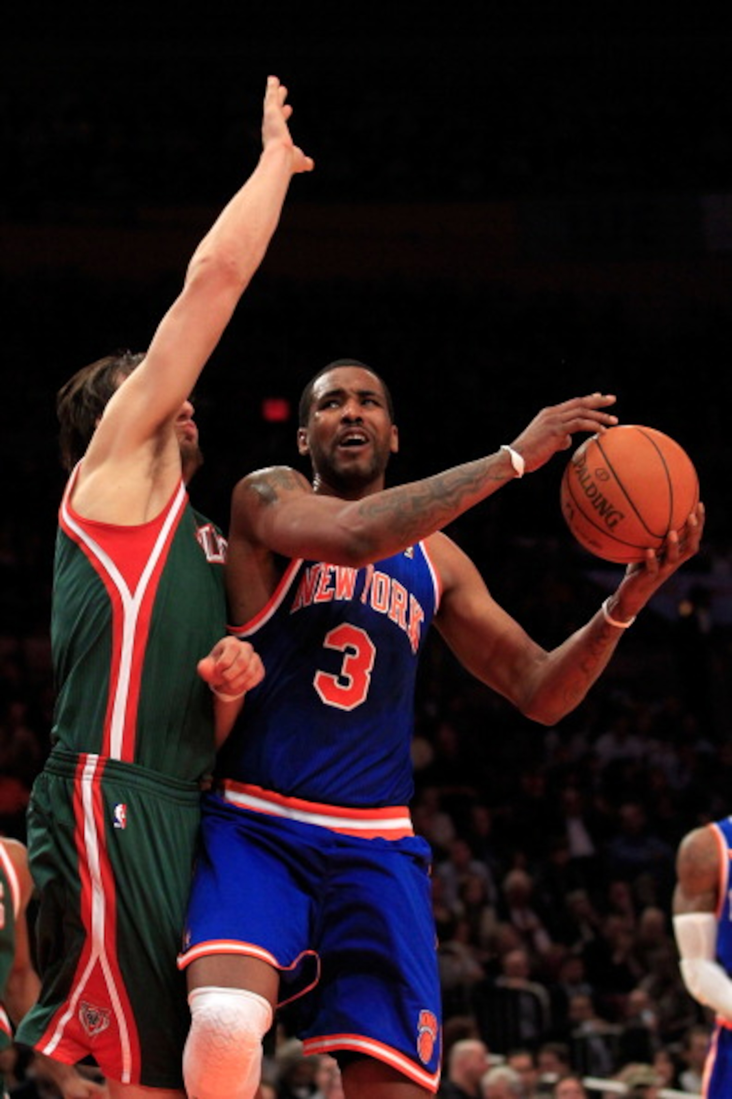NEW YORK, NY - FEBRUARY 23:  Shawne Williams #3 of the New York Knicks shoots against the Milwaukee Bucks at Madison Square Garden on February 23, 2011 in New York City. NOTE TO USER: User expressly acknowledges and agrees that, by downloading and/or usin