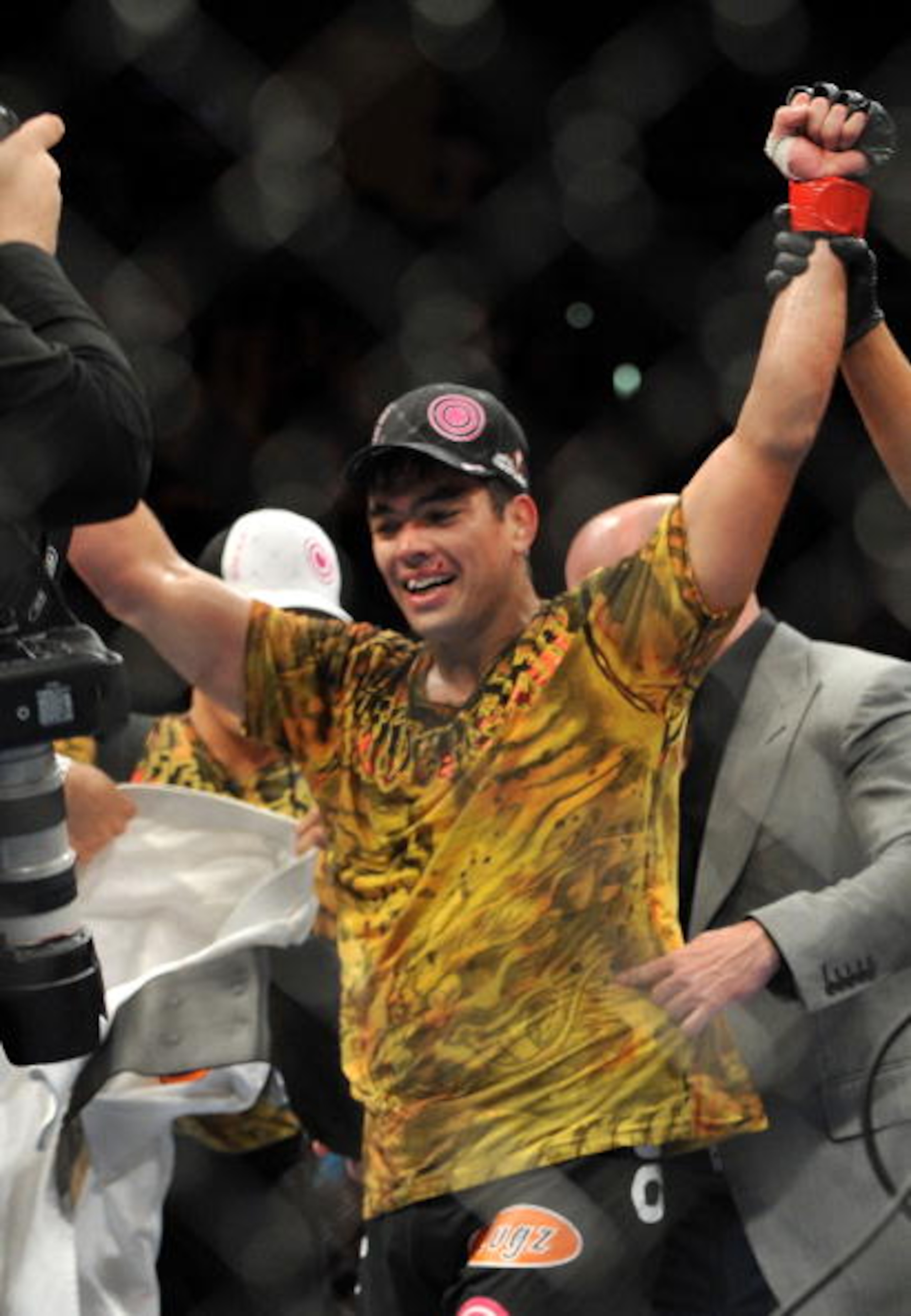 LOS ANGELES, CA - OCTOBER 24: UFC Light Heavyweight Champion Lyoto Machida celebrates his victory over UFC Light Heavyweight challenger Mauricio Rua (not pictured) in their title fight at UFC 104 at Staples Center on October 24, 2009 in Los Angeles, Cali LOS ANGELES, CA - OCTOBER 24: UFC Light Heavyweight Champion Lyoto Machida celebrates his victory over UFC Light Heavyweight challenger Mauricio Rua (not pictured) in their title fight at UFC 104 at Staples Center on October 24, 2009 in Los Angeles, Cali