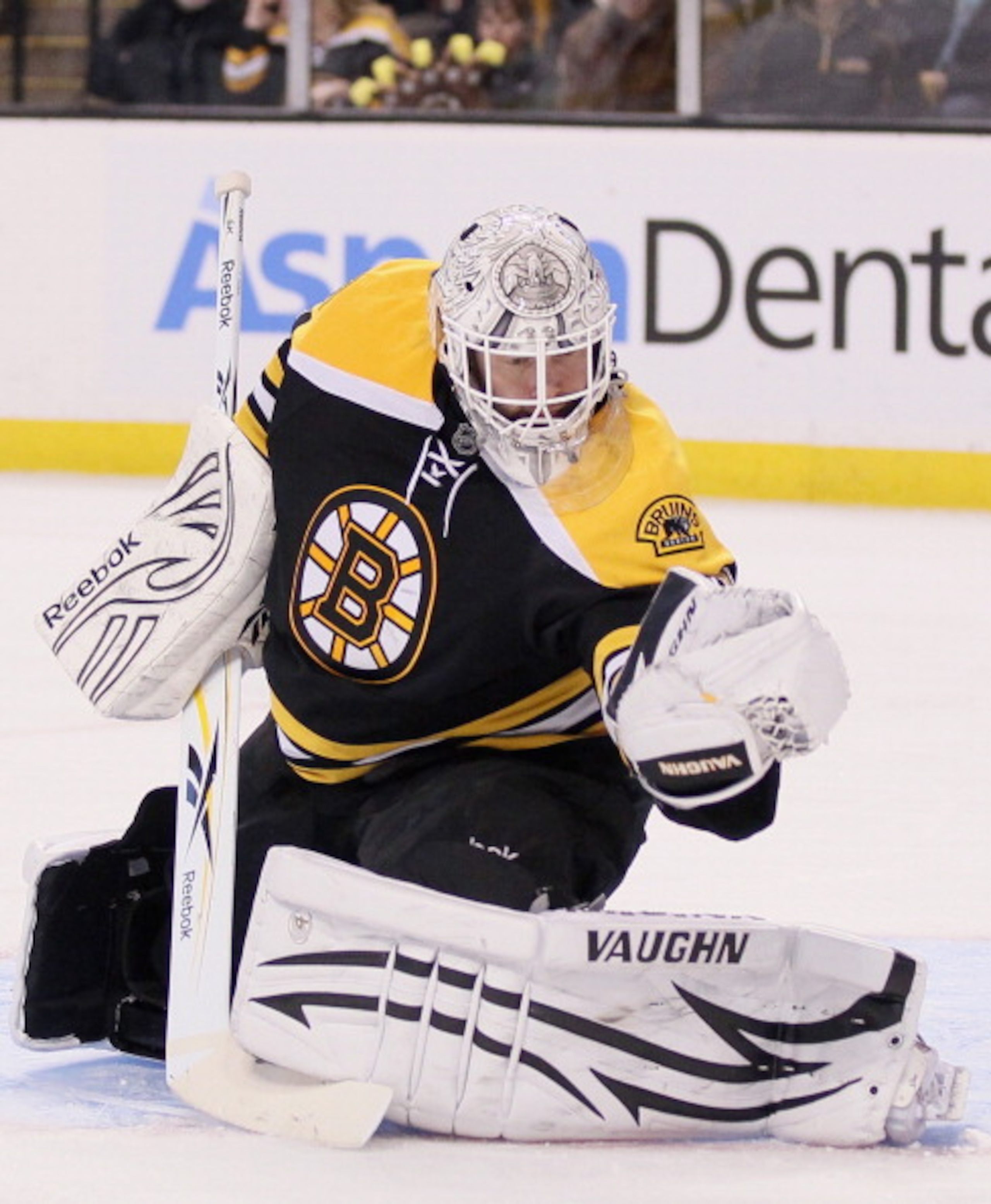 BOSTON, MA - MARCH 24:  Tim Thomas #30 of the Boston Bruins stops a shot in the second period against the Montreal Canadiens on March 24, 2011 at the TD Garden in Boston, Massachusetts.  (Photo by Elsa/Getty Images)