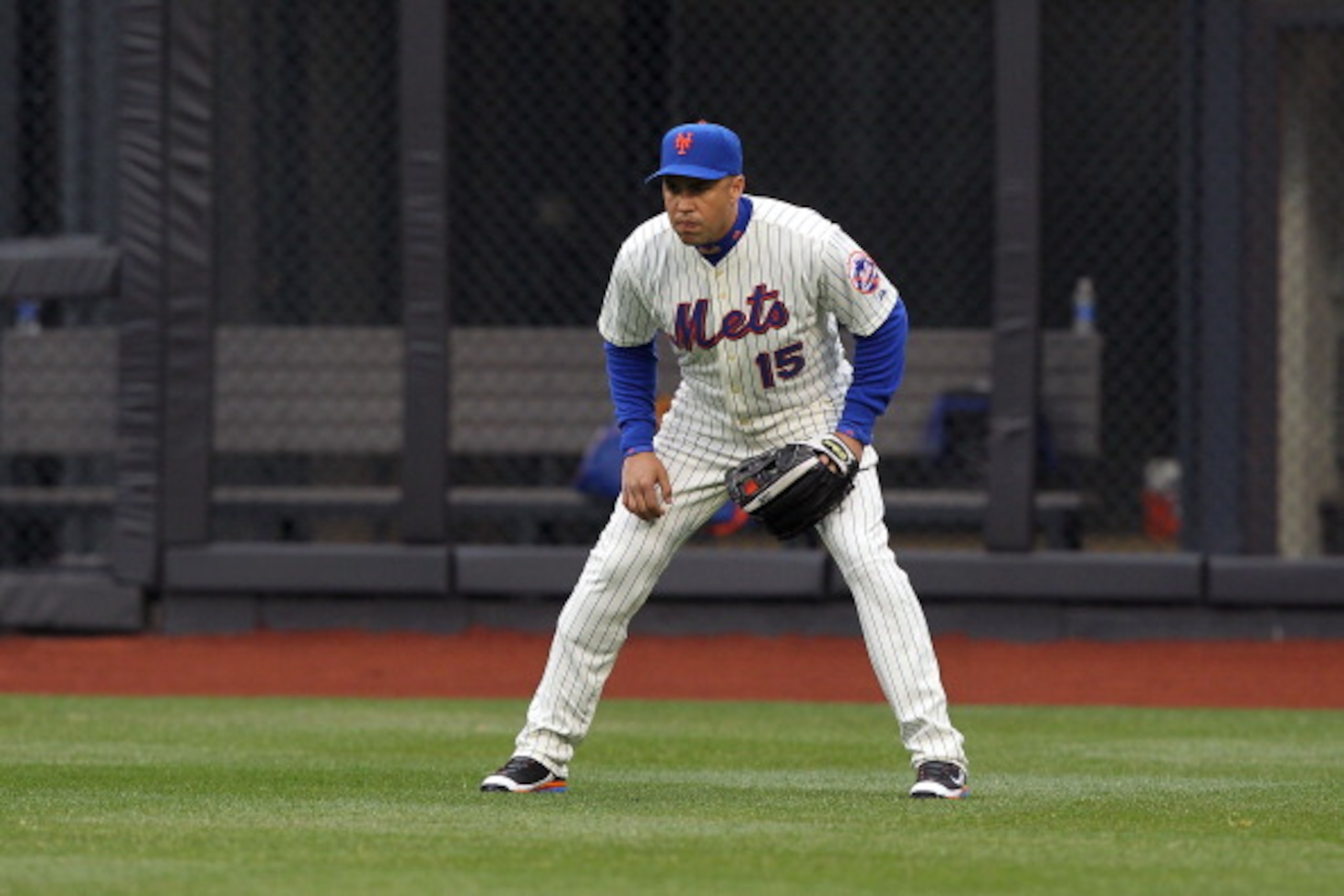 NEW YORK, NY - APRIL 08:  Carlos Beltran #15 of the New York Mets readies on defense against the Washington Nationals during the Mets' Home Opener at Citi Field on April 8, 2011 in the Flushing neighborhood of Queens in New York City.  (Photo by Al Bello/